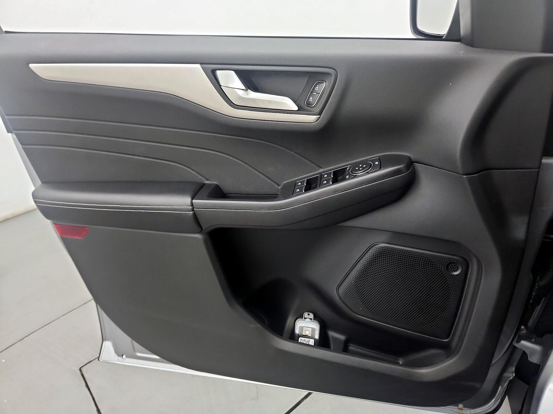 Thumbnail: 2022 Ford Escape - 12