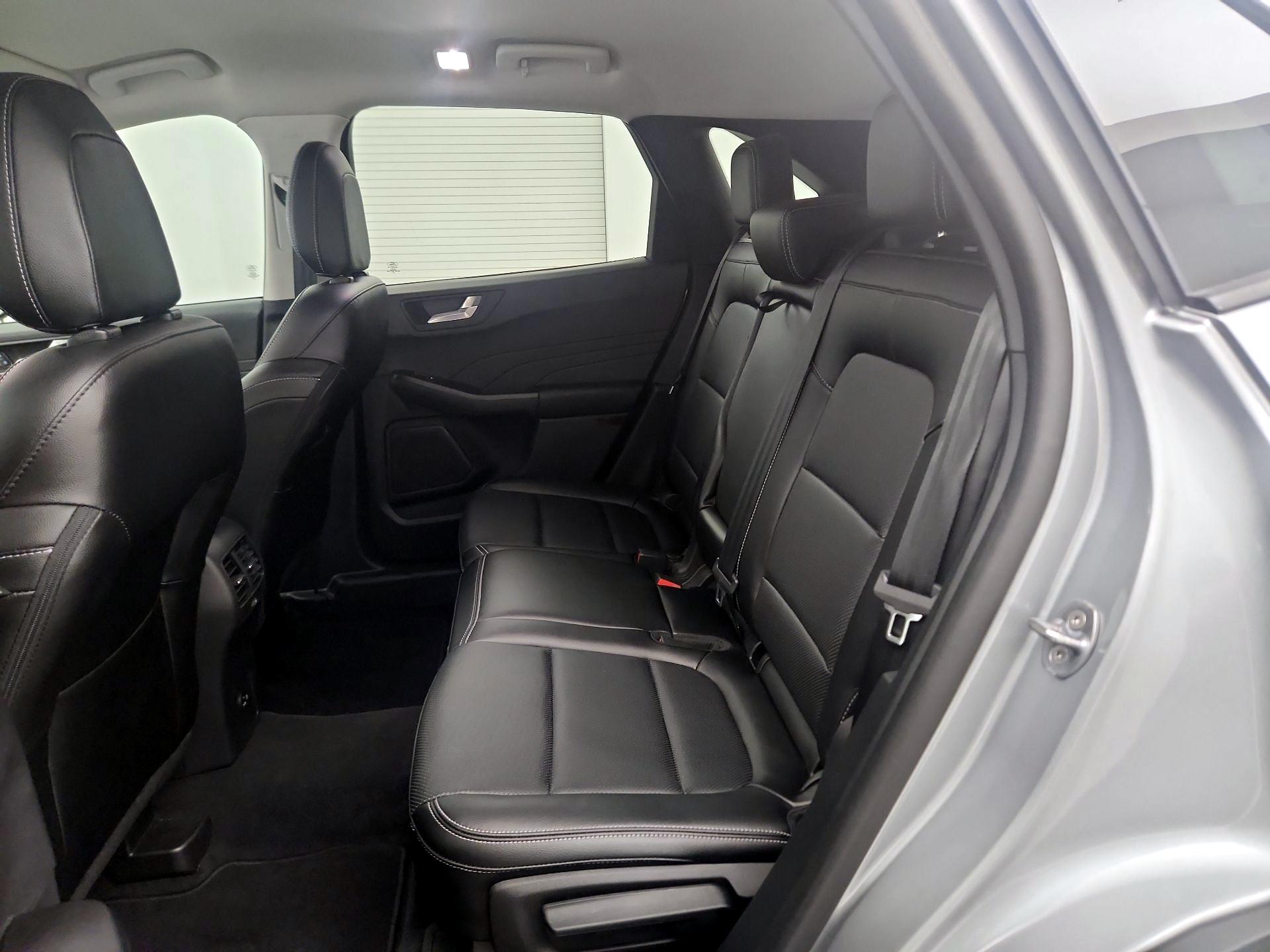 Thumbnail: 2022 Ford Escape - 20