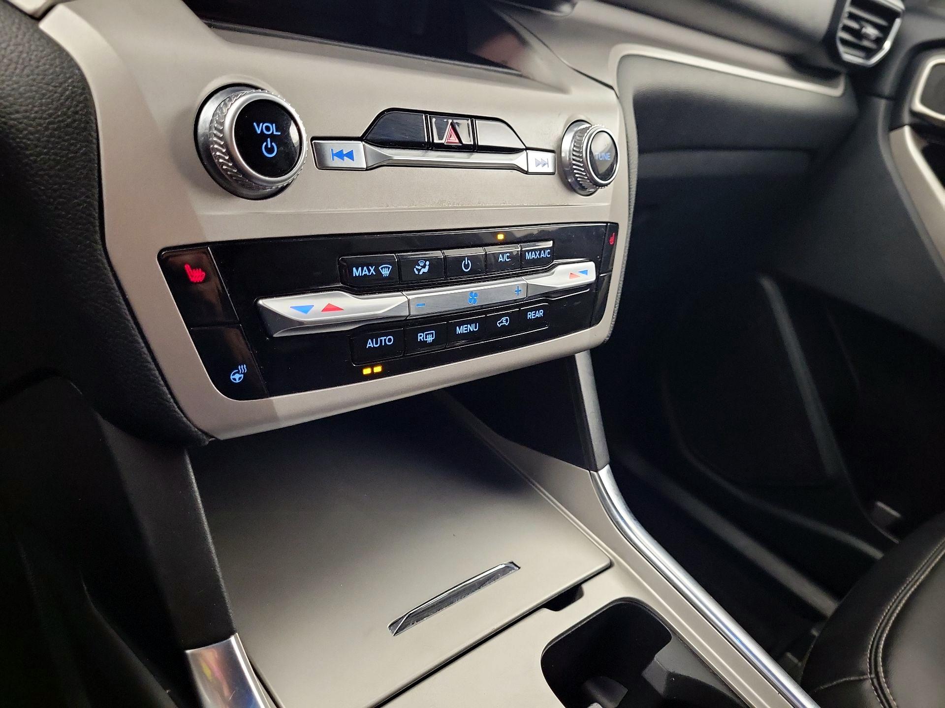 Thumbnail: 2023 Ford Explorer - 14