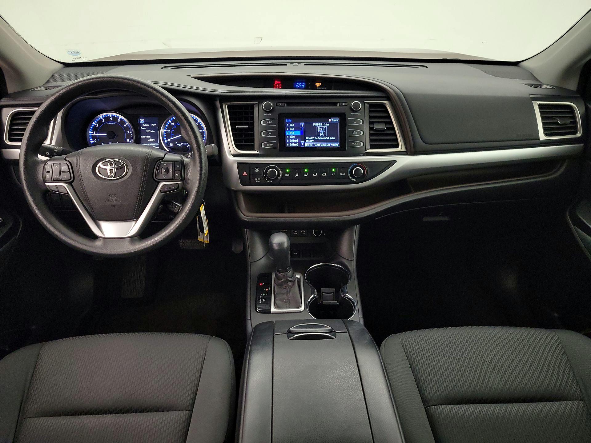 Thumbnail: 2018 Toyota Highlander - 9