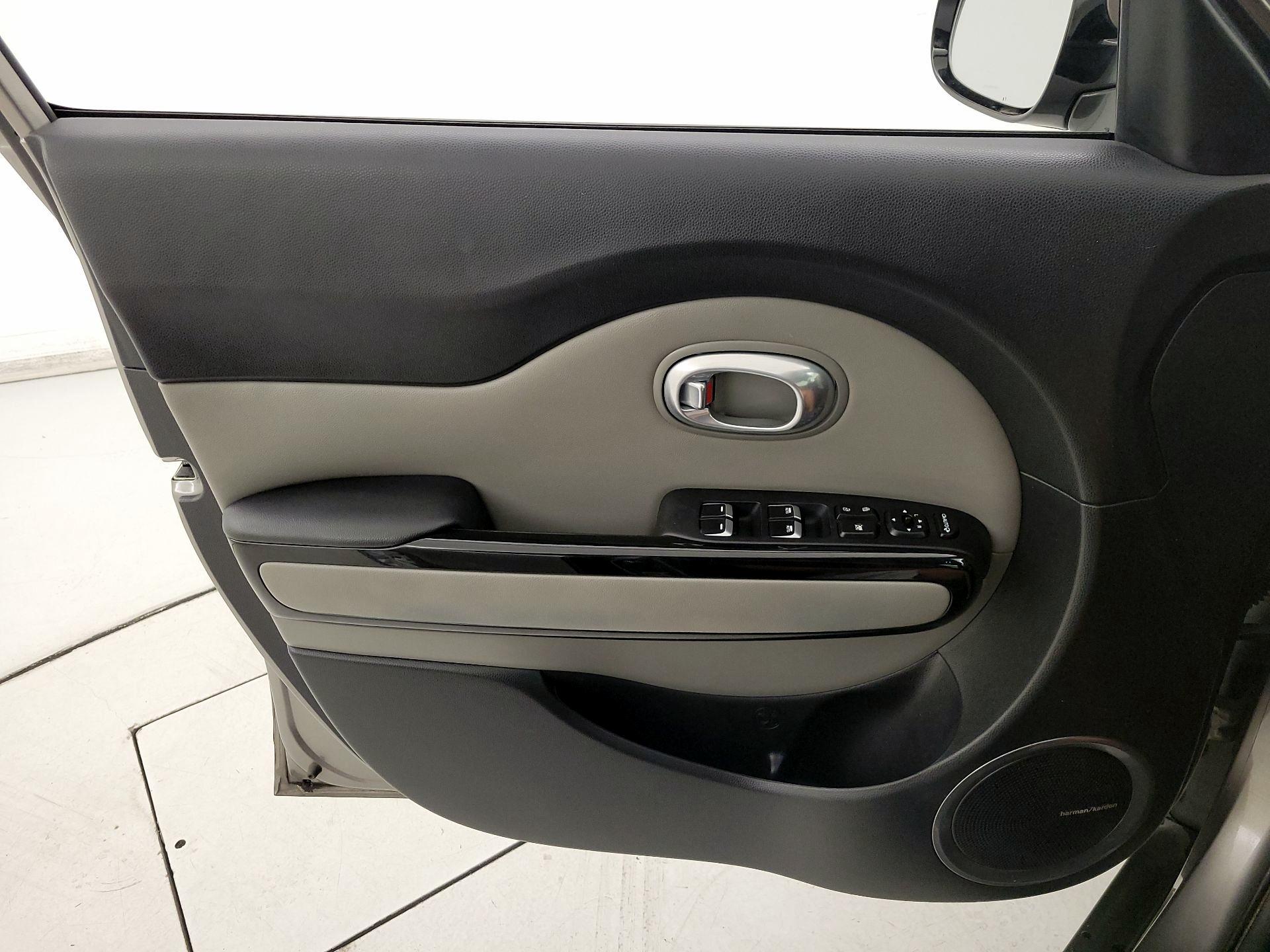 Thumbnail: 2017 Kia Soul - 12