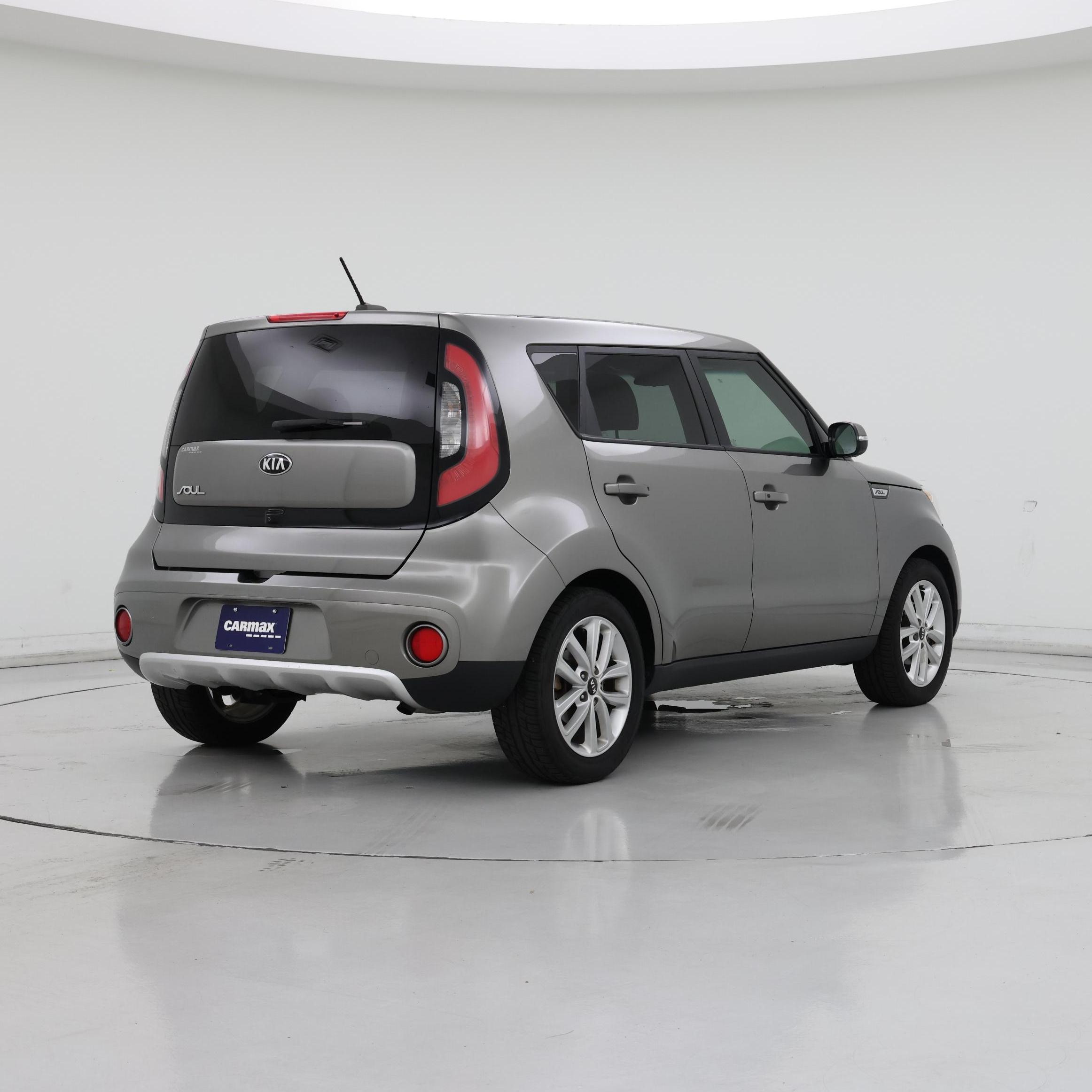 Thumbnail: 2017 Kia Soul - 8