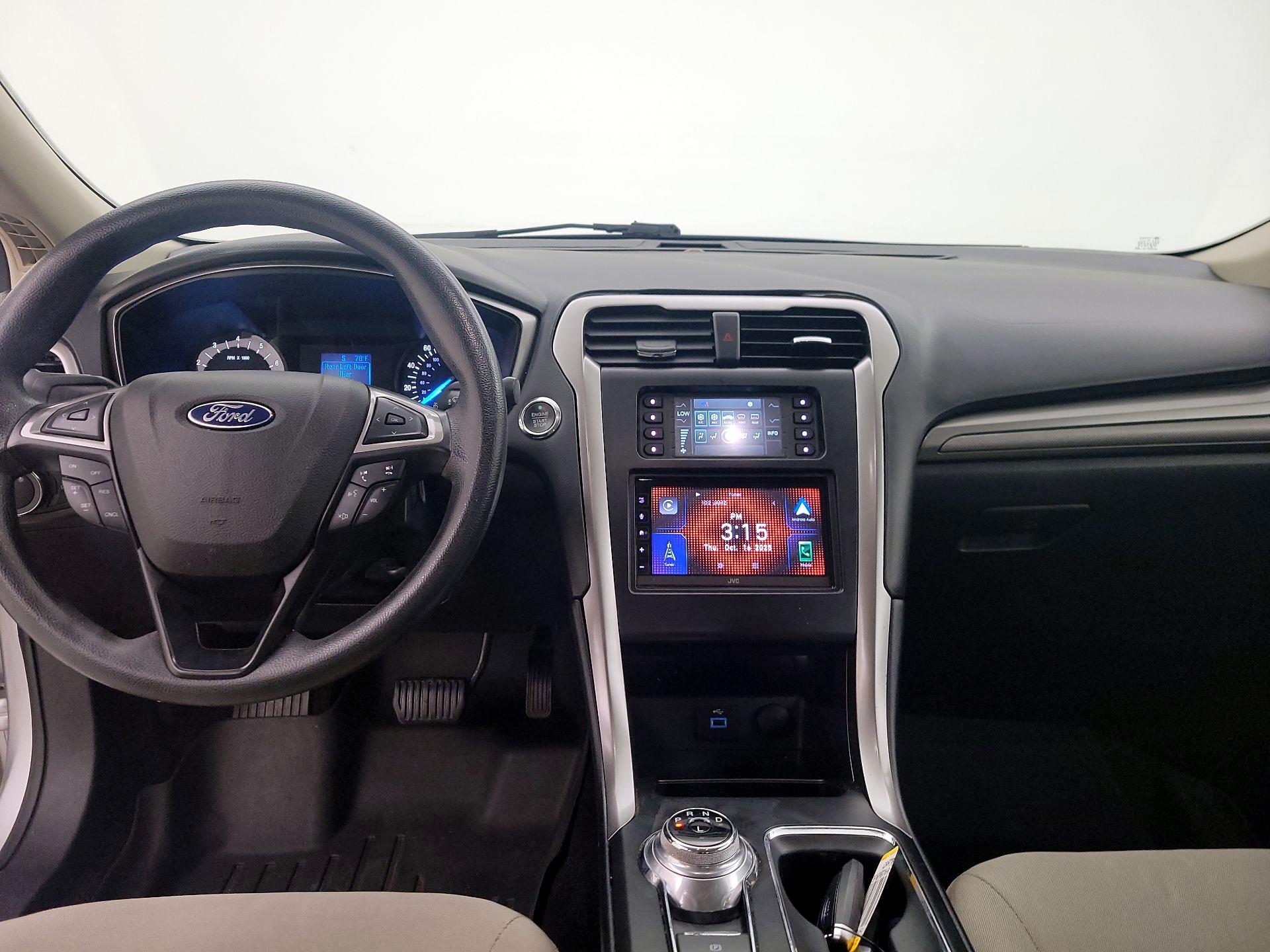 Thumbnail: 2017 Ford Fusion - 9