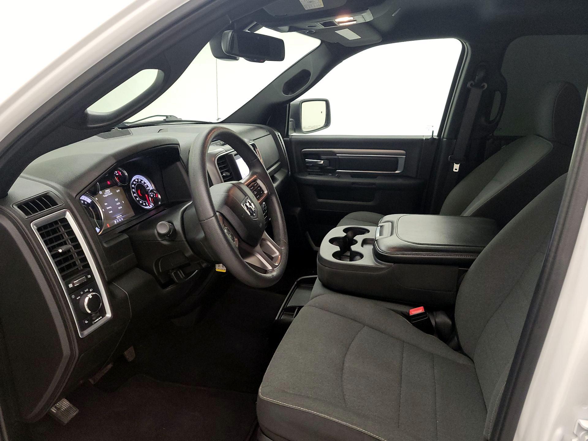 Thumbnail: 2022 RAM 1500 Classic - 11