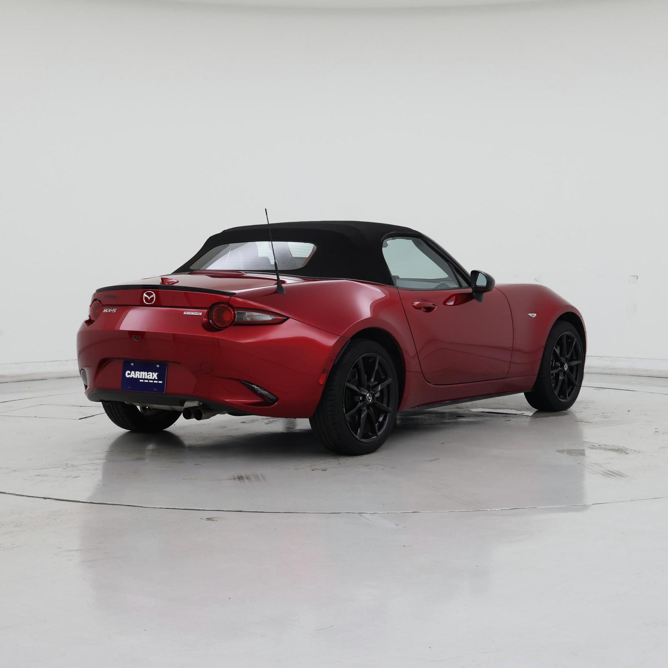 Thumbnail: 2021 Mazda MX-5 Miata - 8