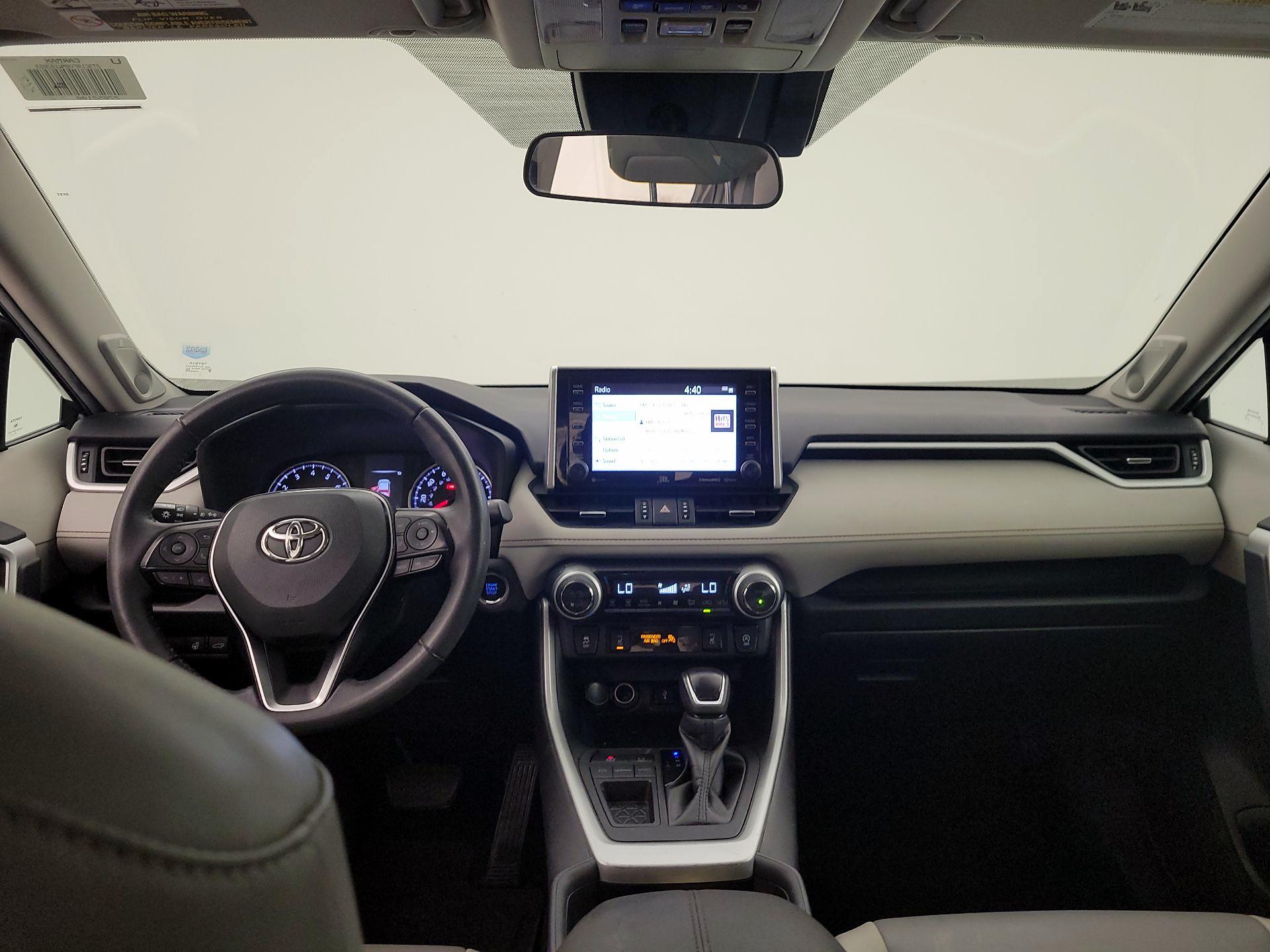 Thumbnail: 2021 Toyota RAV4 - 9