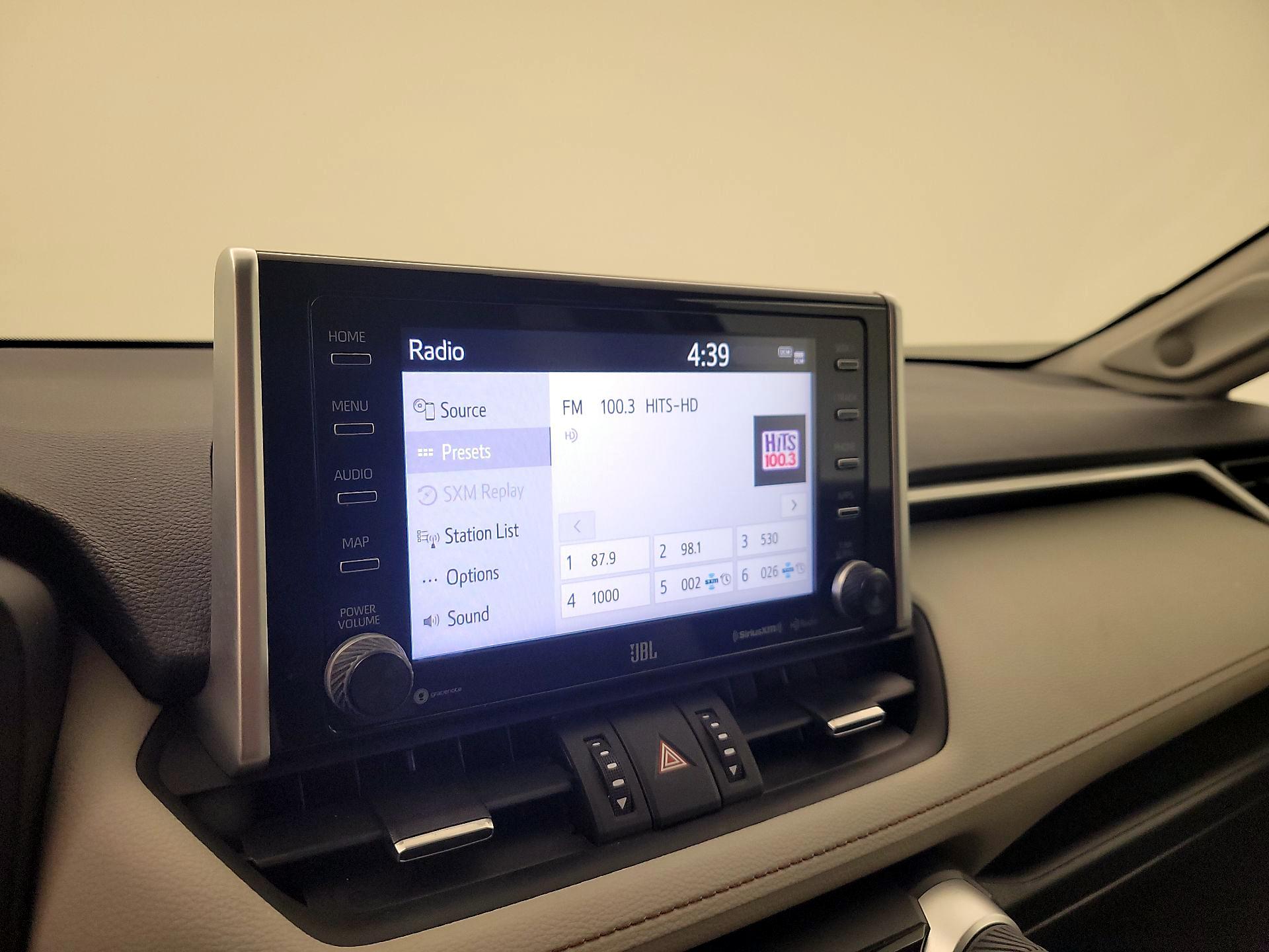 Thumbnail: 2021 Toyota RAV4 - 15