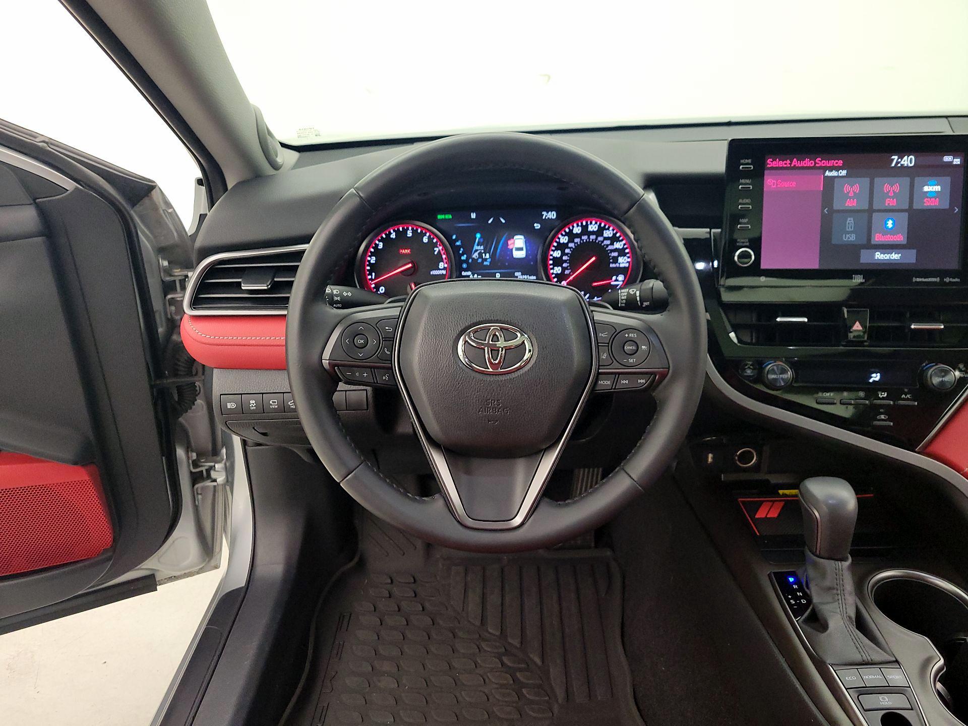 Thumbnail: 2022 Toyota Camry - 10