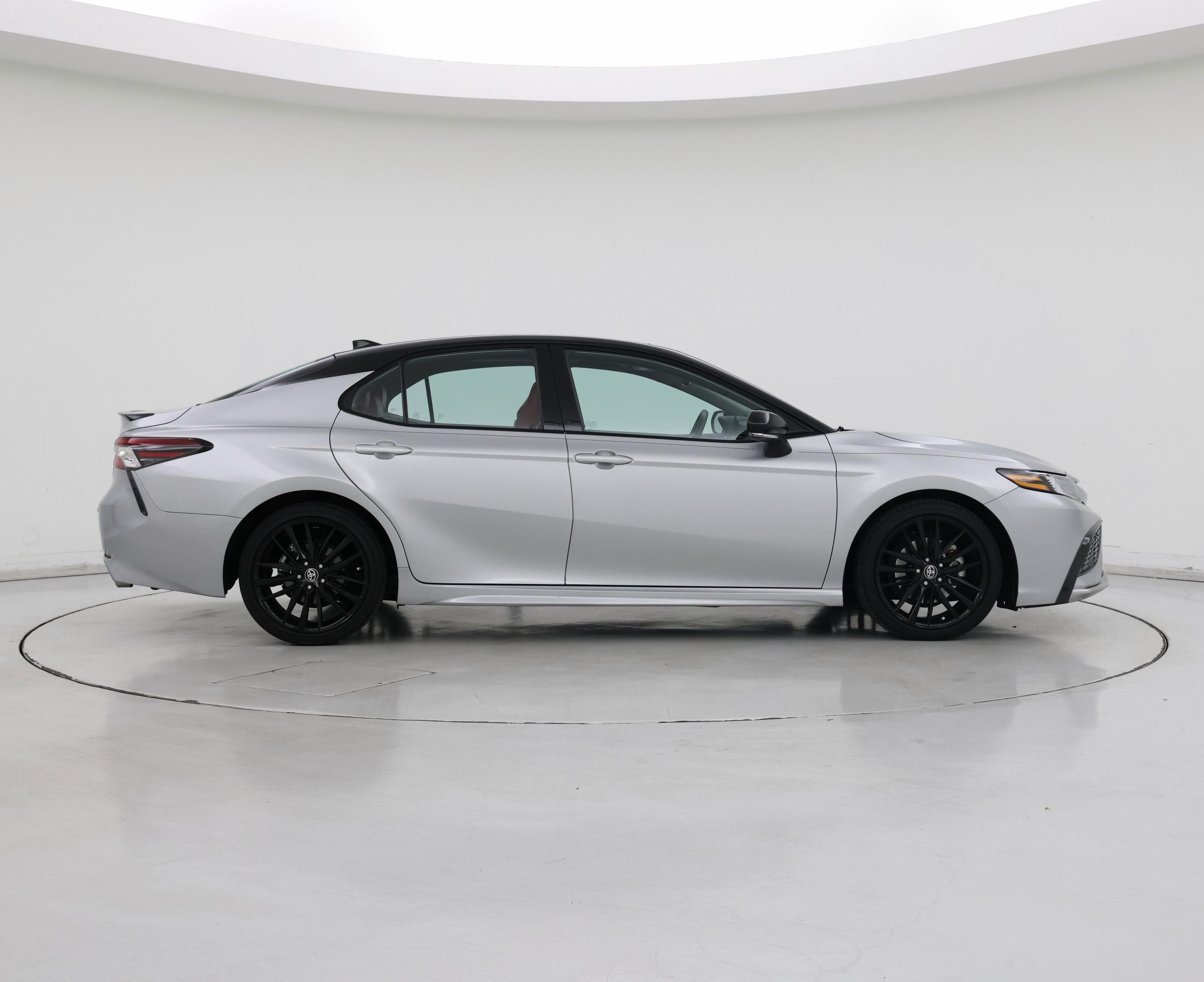 Thumbnail: 2022 Toyota Camry - 7