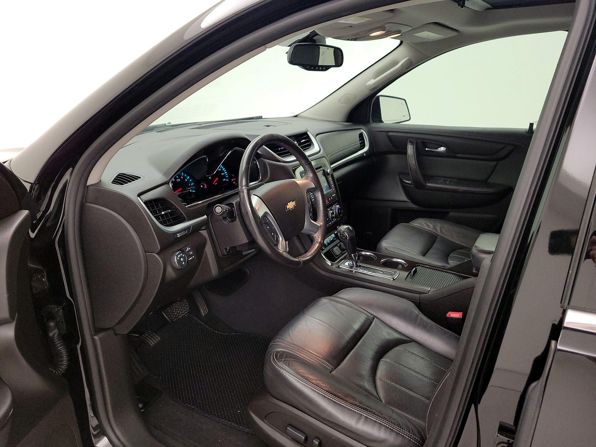 Thumbnail: 2017 Chevrolet Traverse - 11