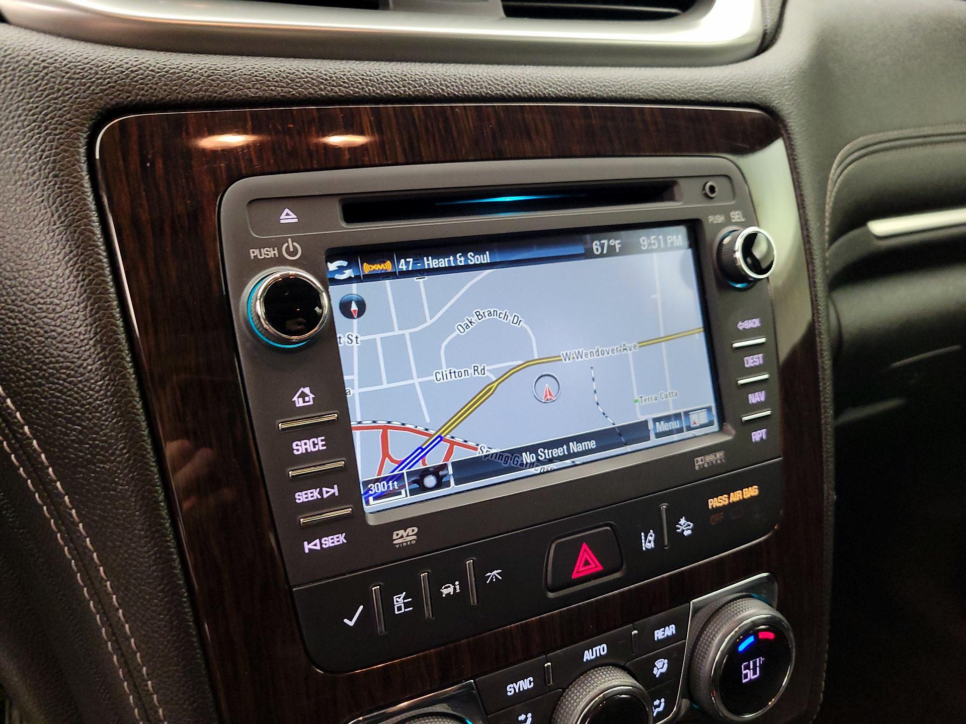 Thumbnail: 2017 Chevrolet Traverse - 14