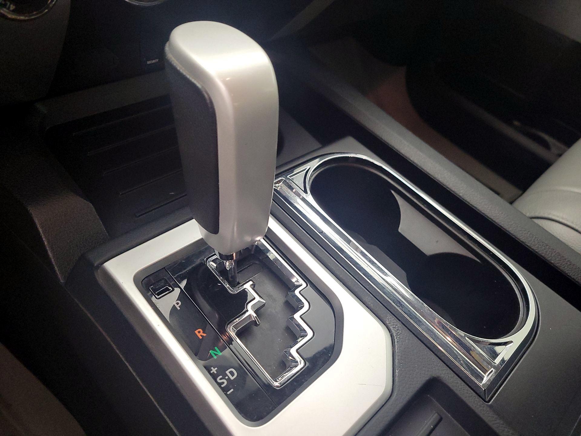 Thumbnail: 2014 Toyota Tundra - 17