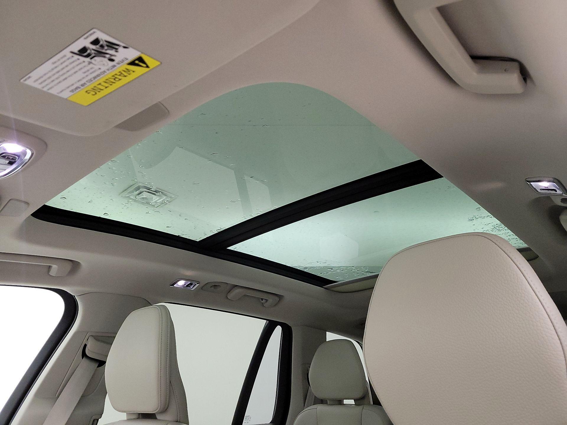 Thumbnail: 2022 Volvo XC90 - 19