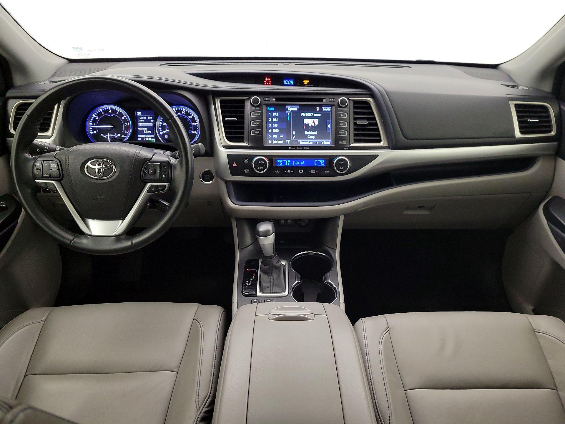 Thumbnail: 2017 Toyota Highlander - 9