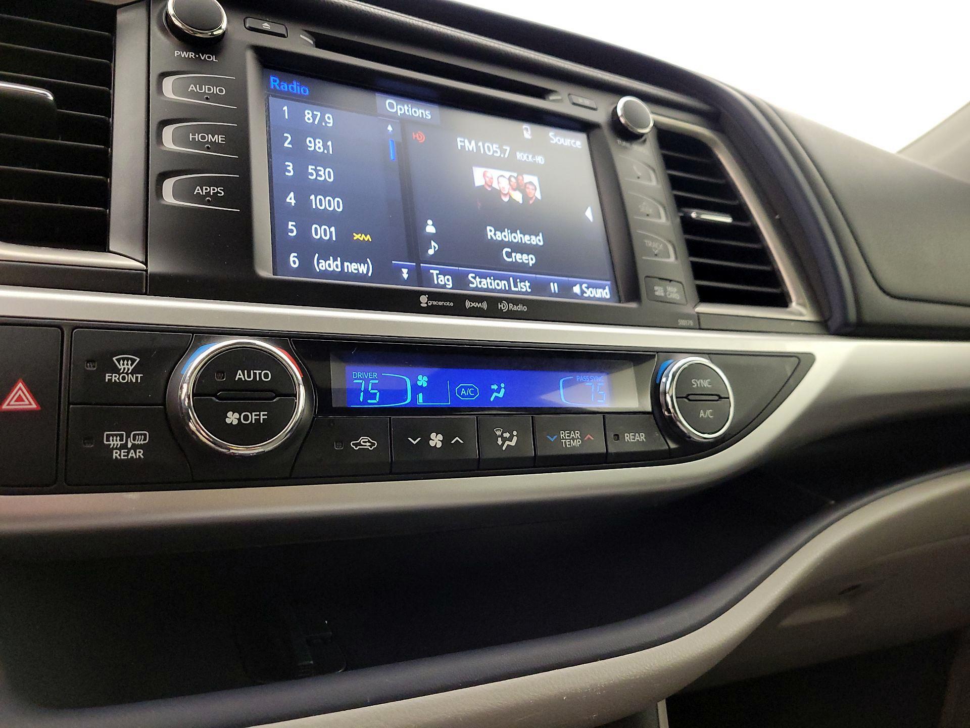 Thumbnail: 2017 Toyota Highlander - 17