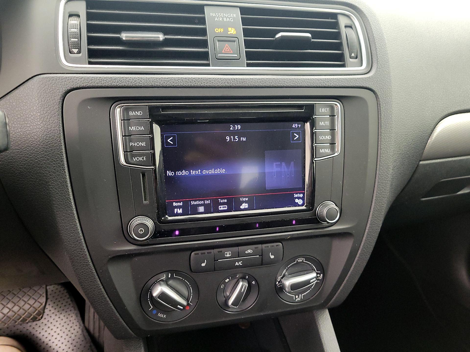 Thumbnail: 2017 Volkswagen Jetta - 15