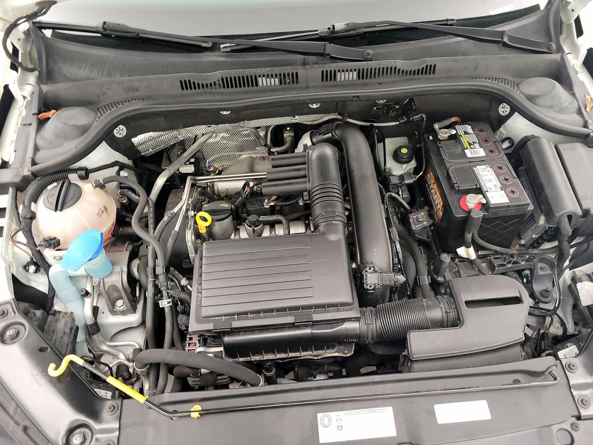 Thumbnail: 2017 Volkswagen Jetta - 20