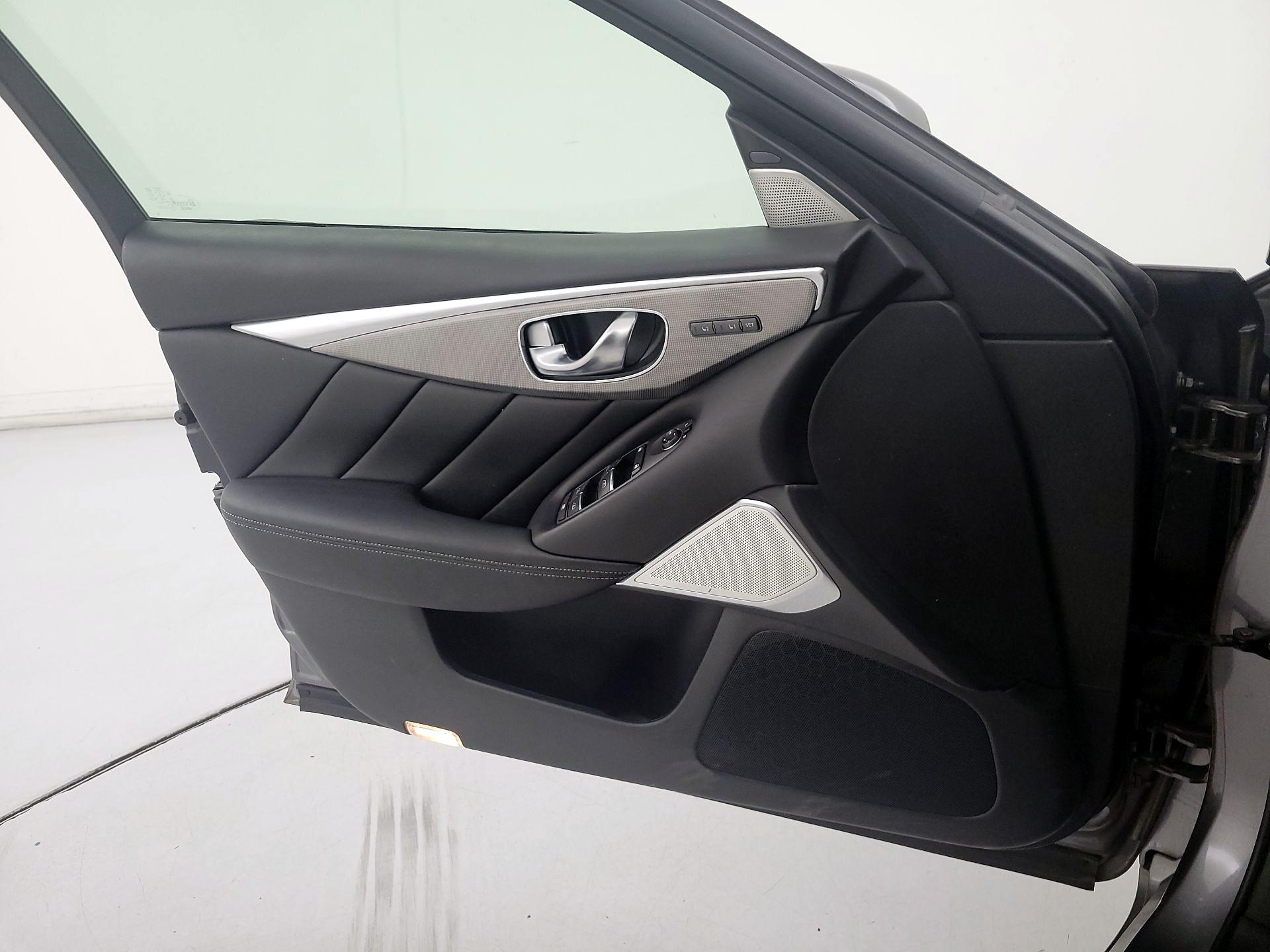 Thumbnail: 2017 INFINITI  - 12