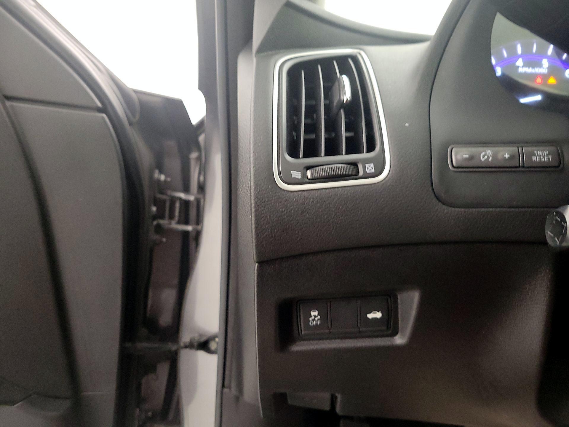 Thumbnail: 2017 INFINITI  - 13