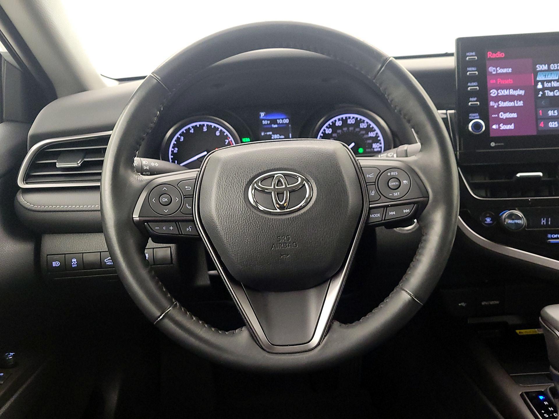 Thumbnail: 2023 Toyota Camry - 10