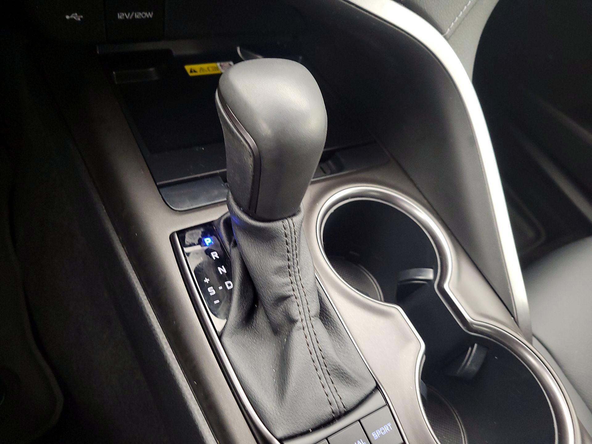 Thumbnail: 2023 Toyota Camry - 17