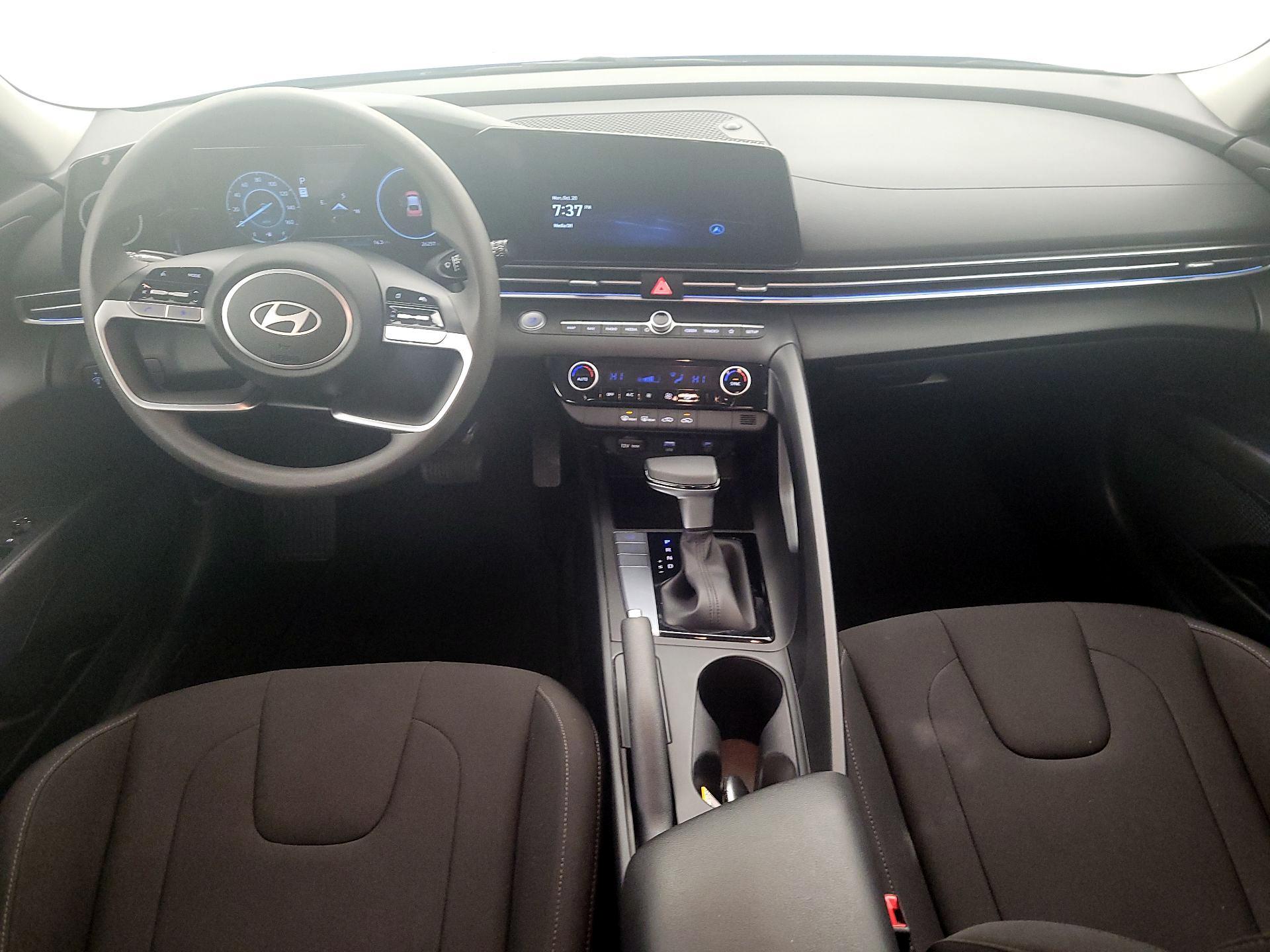 Thumbnail: 2024 Hyundai Elantra - 9