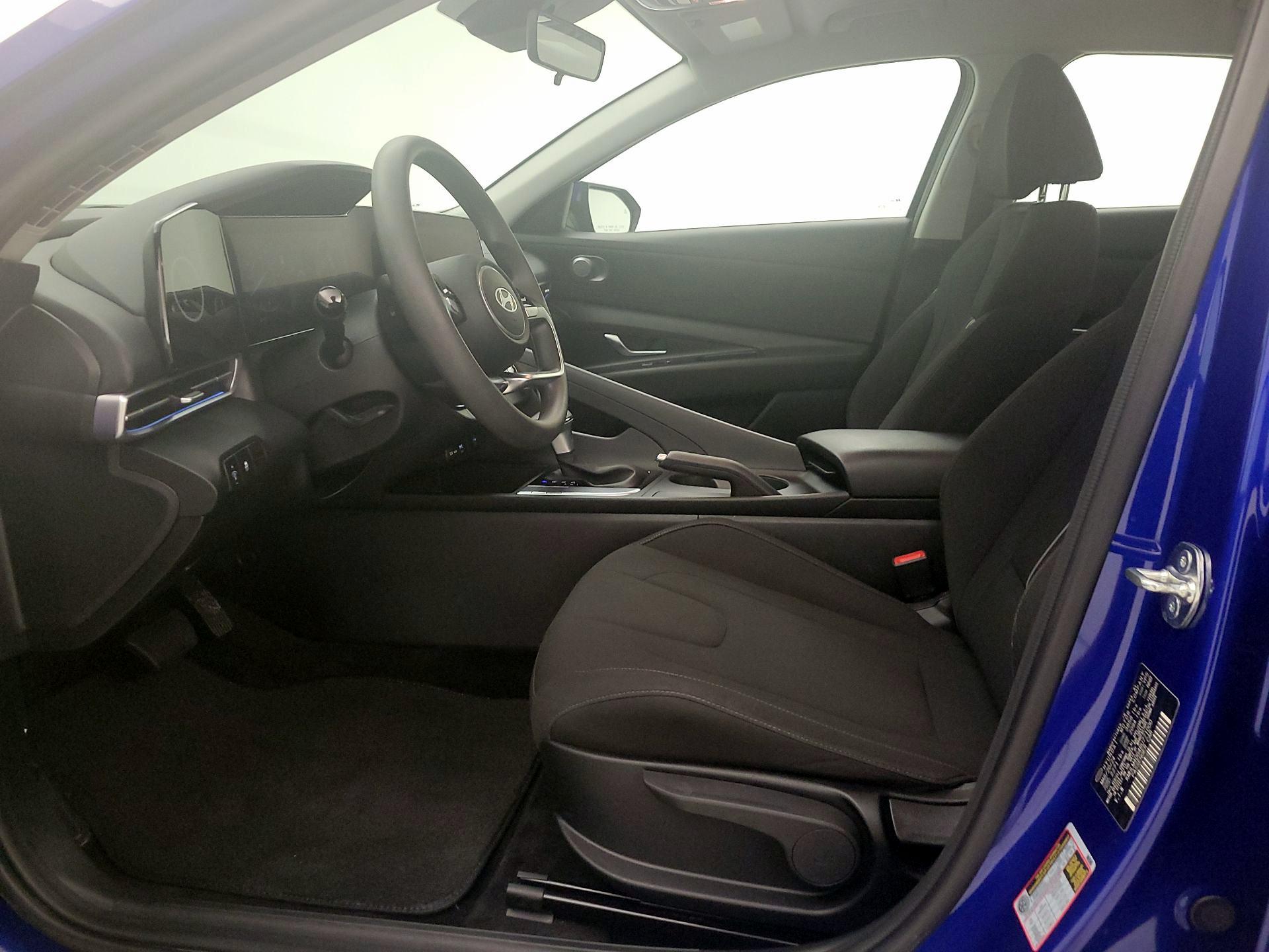 Thumbnail: 2024 Hyundai Elantra - 11