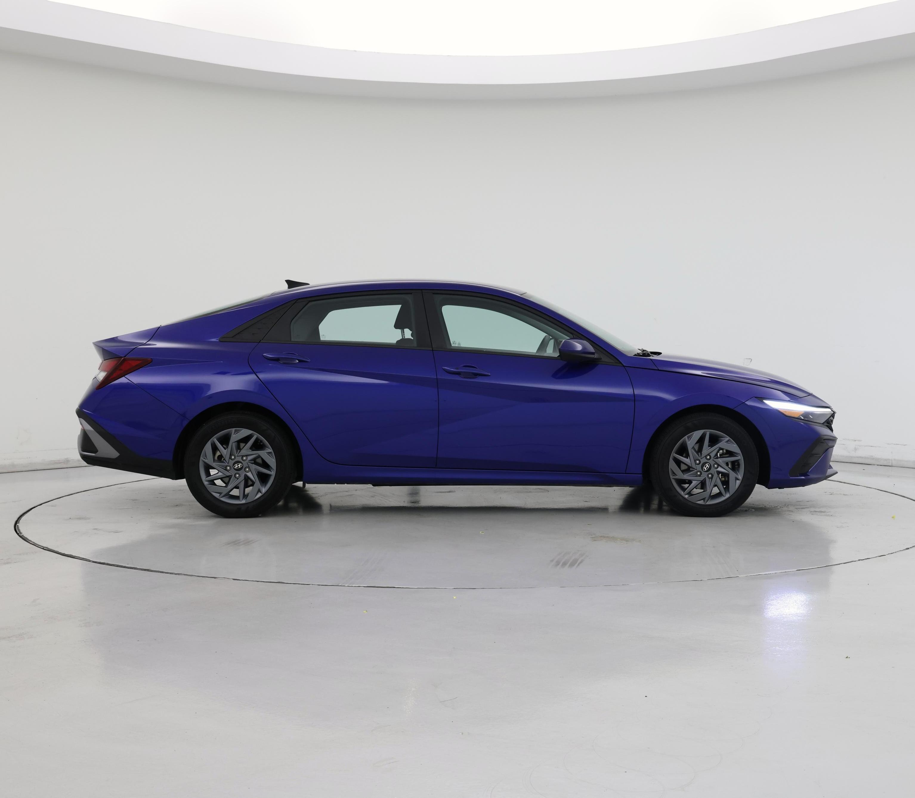 Thumbnail: 2024 Hyundai Elantra - 7