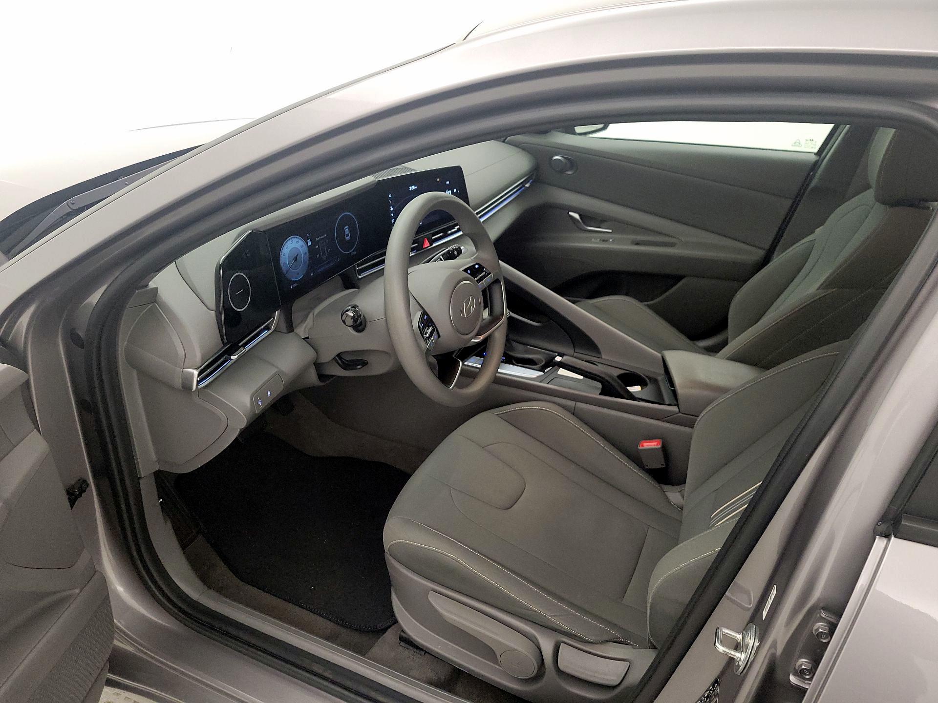 Thumbnail: 2024 Hyundai Elantra - 11