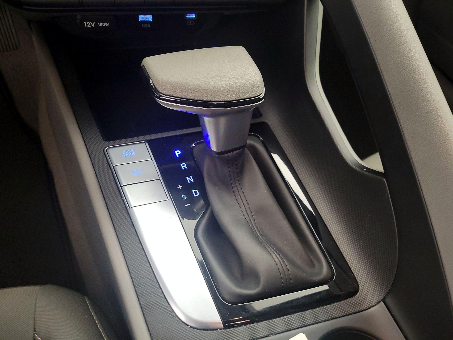 Thumbnail: 2024 Hyundai Elantra - 18