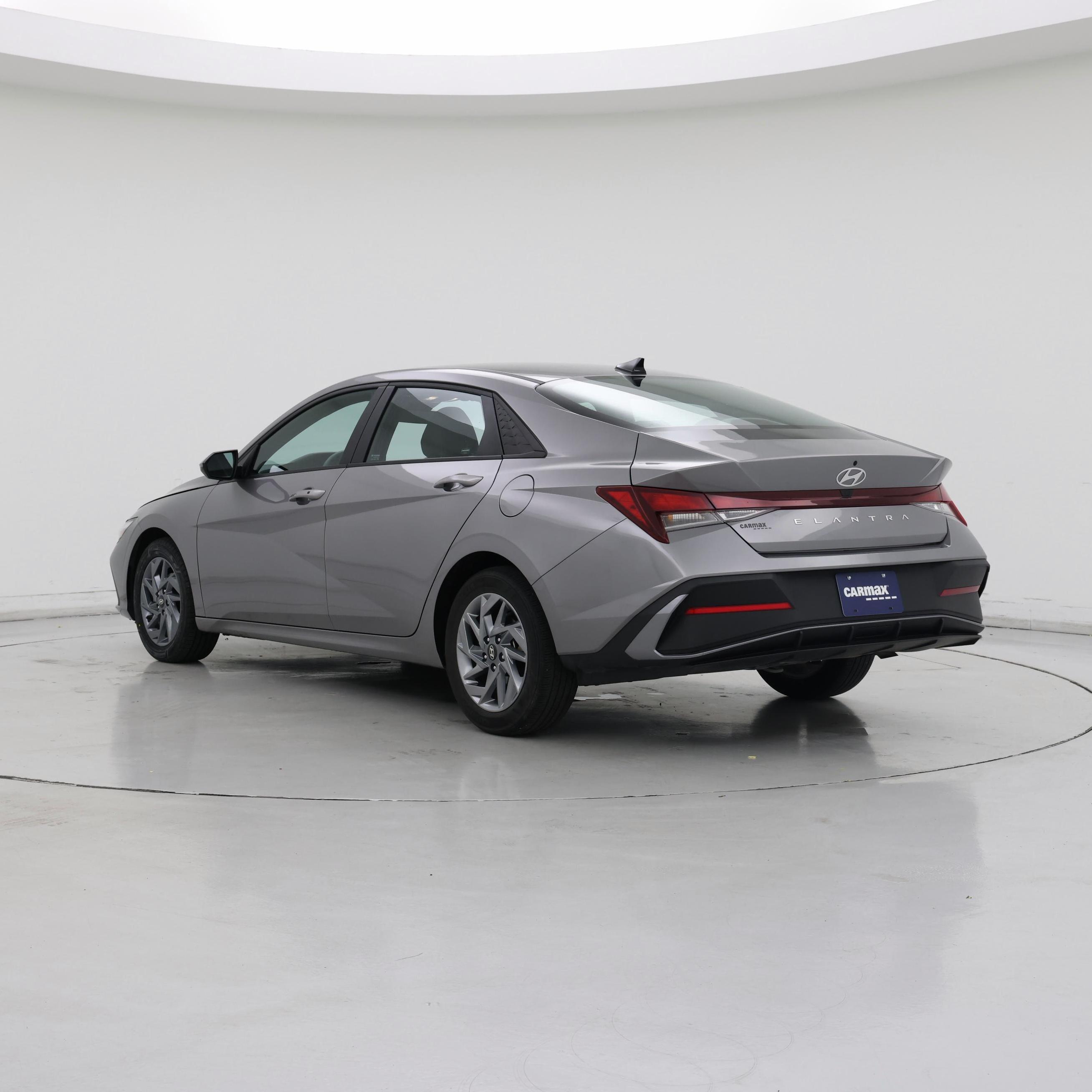 Thumbnail: 2024 Hyundai Elantra - 2