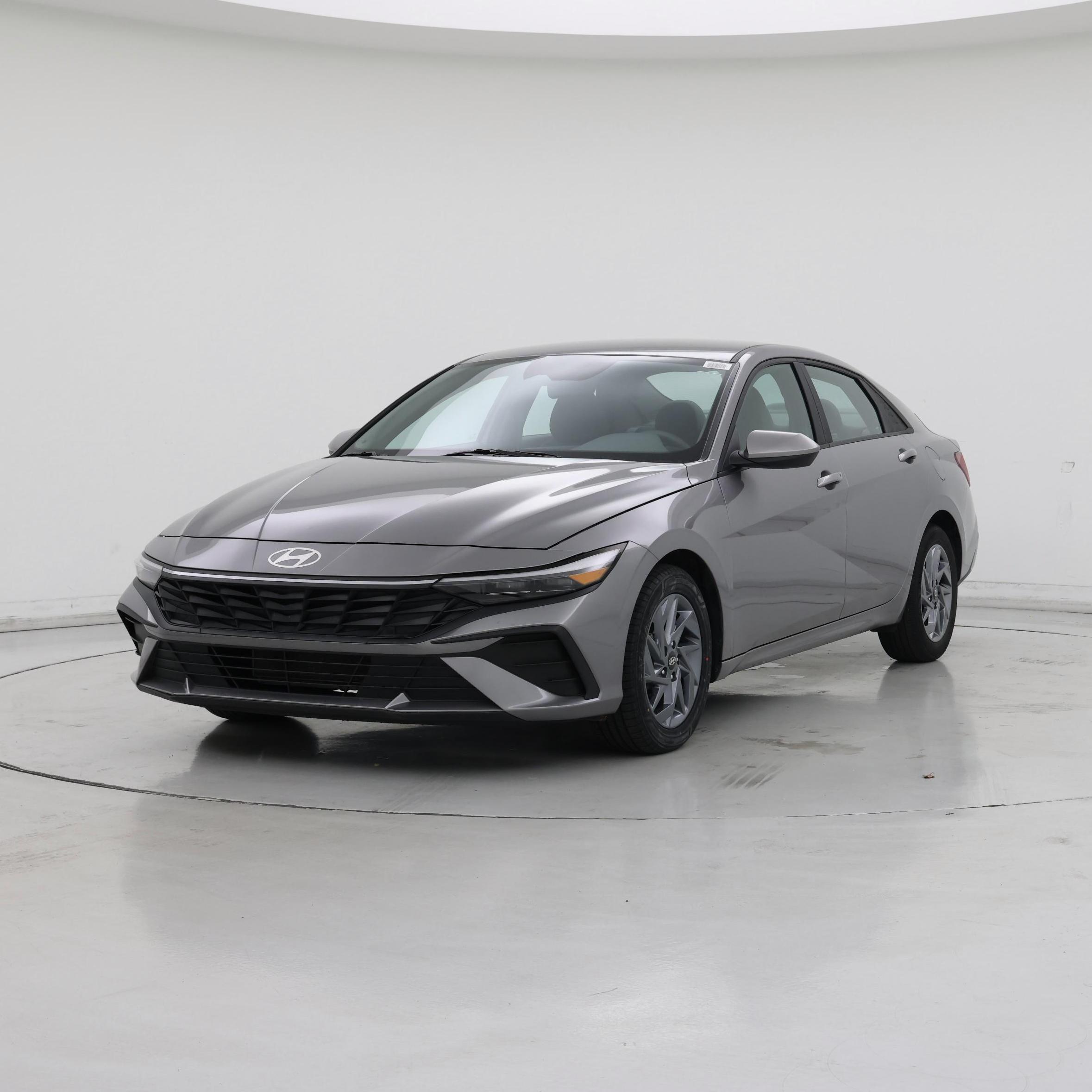 Thumbnail: 2024 Hyundai Elantra - 4