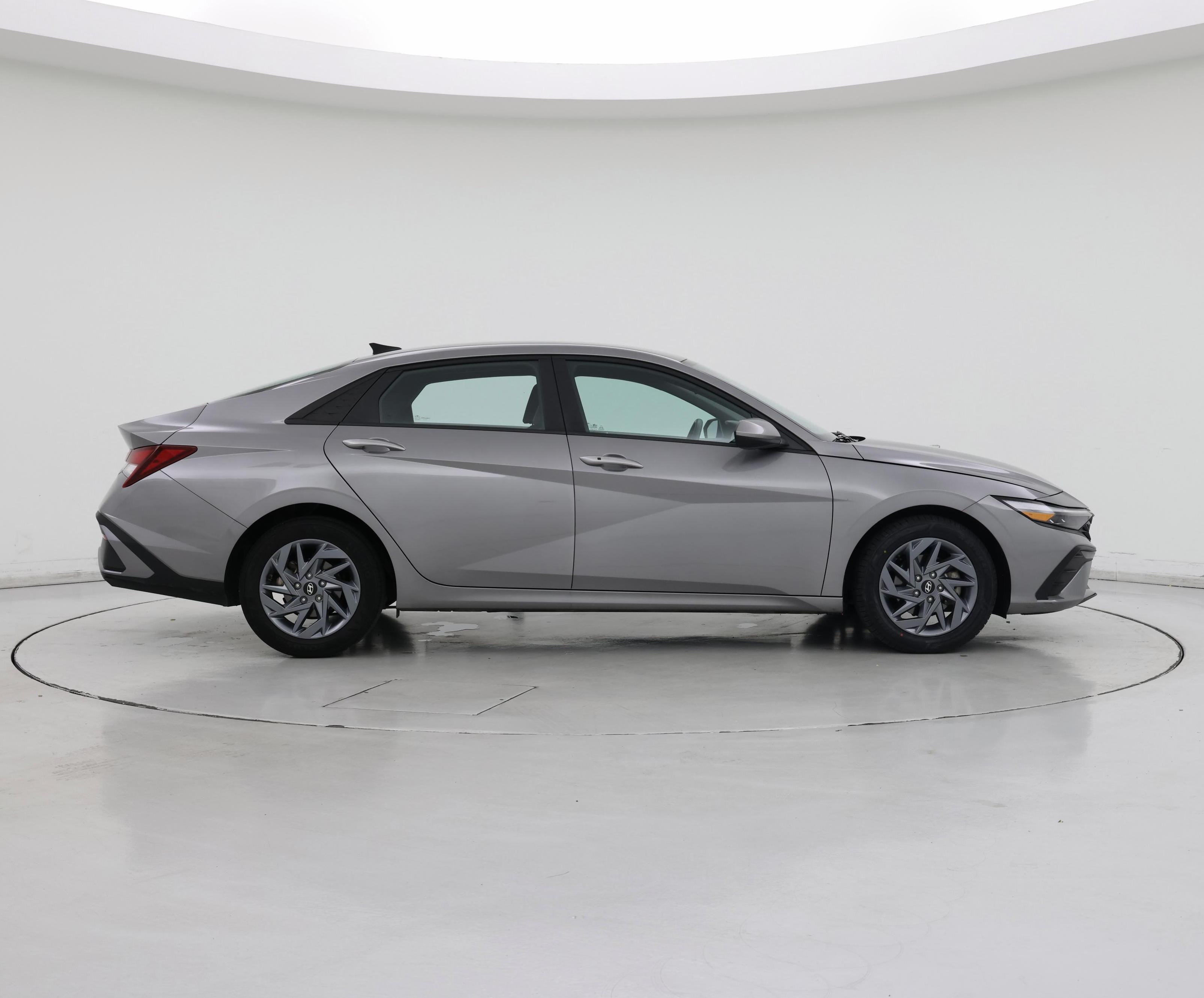 Thumbnail: 2024 Hyundai Elantra - 7
