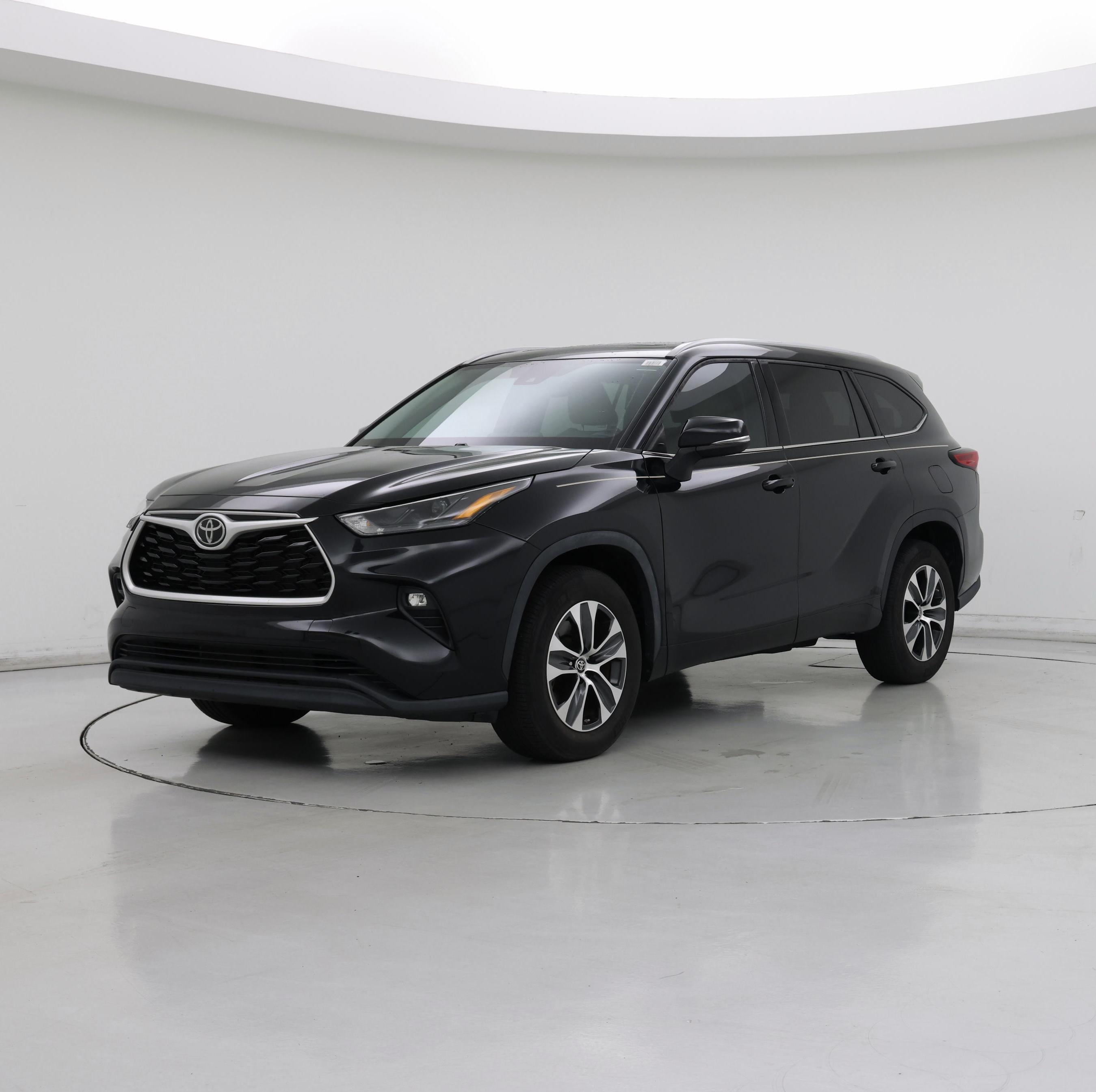 Thumbnail: 2022 Toyota Highlander - 4