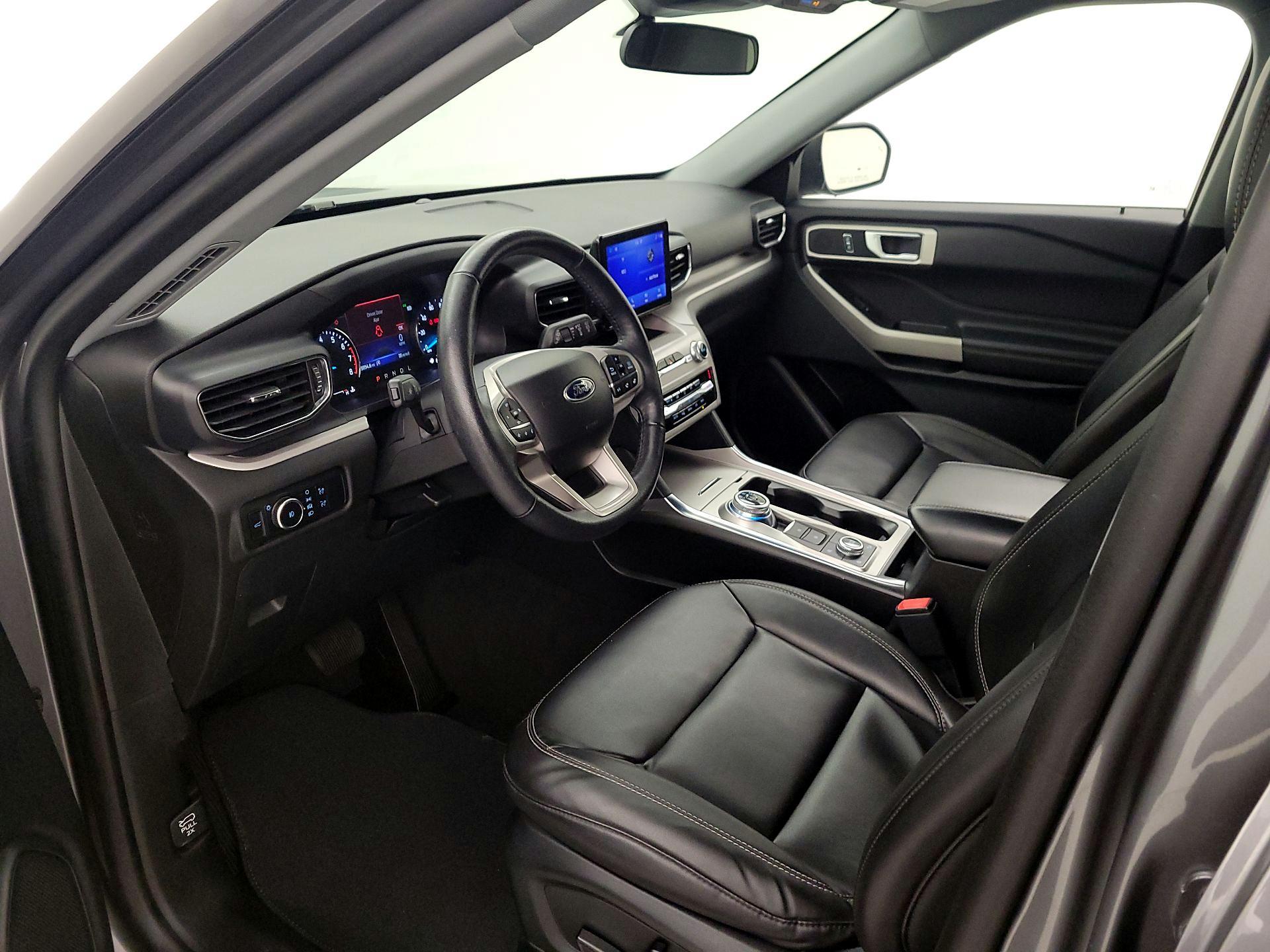 Thumbnail: 2023 Ford Explorer - 11