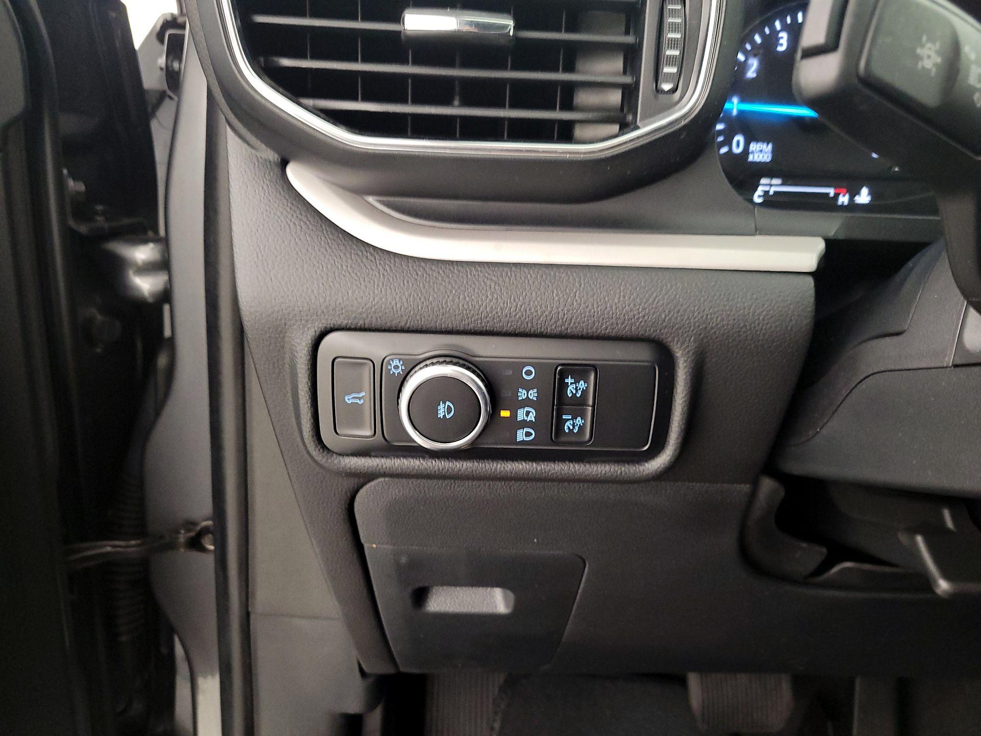 Thumbnail: 2023 Ford Explorer - 13