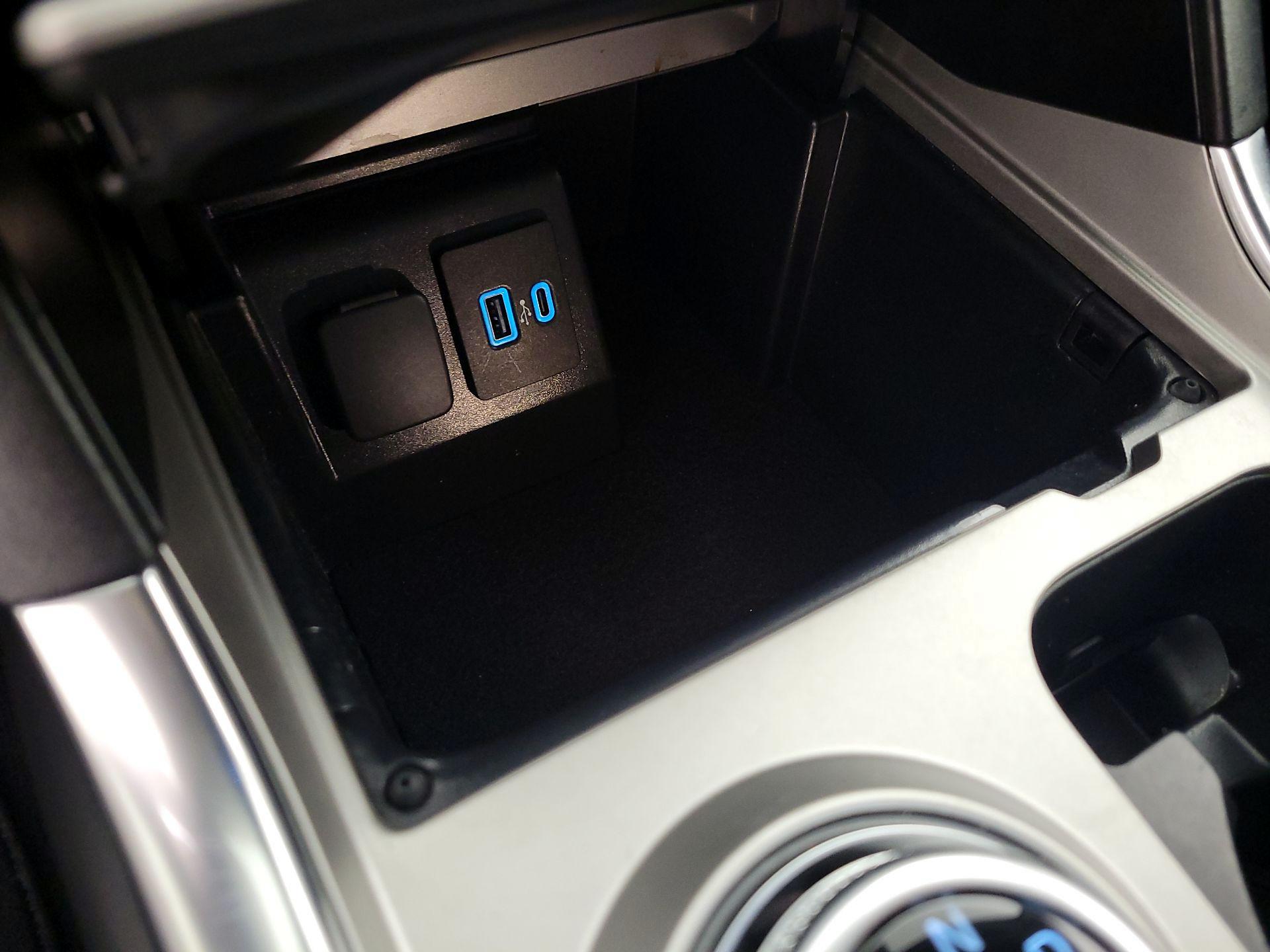 Thumbnail: 2023 Ford Explorer - 18