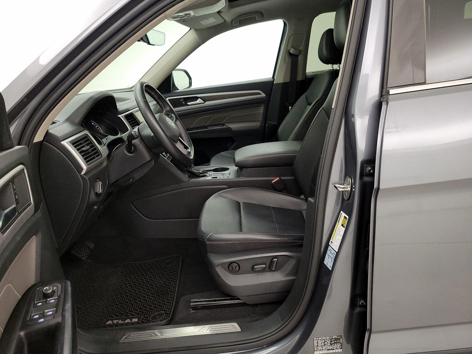 Thumbnail: 2021 Volkswagen Atlas - 11