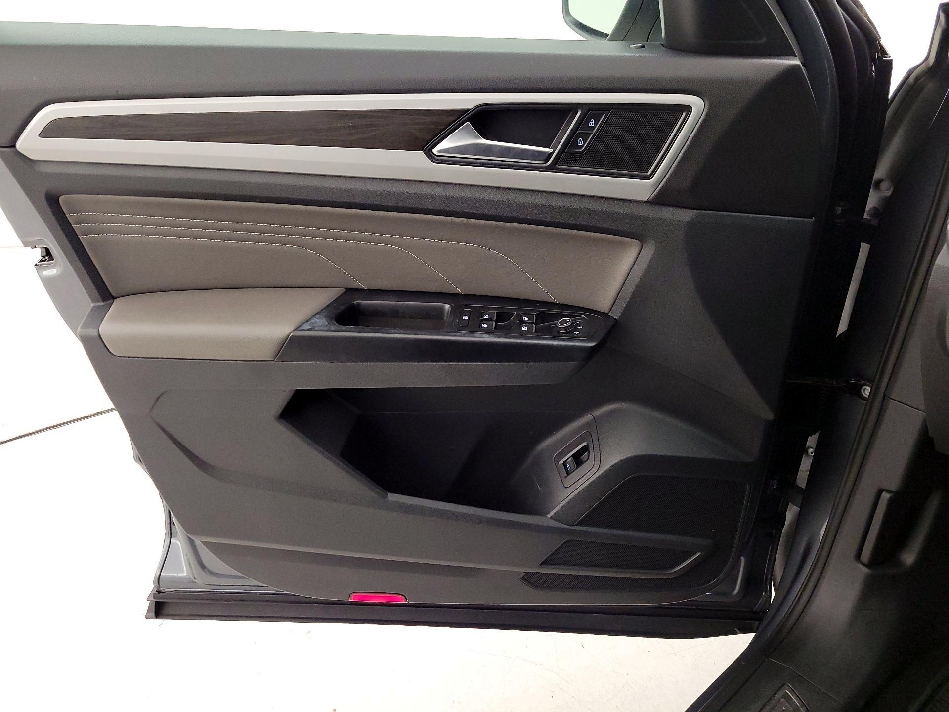 Thumbnail: 2021 Volkswagen Atlas - 12