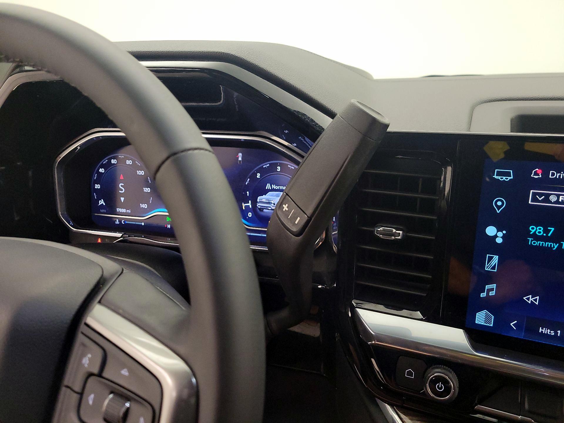 Thumbnail: 2024 Chevrolet Silverado 1500 - 18