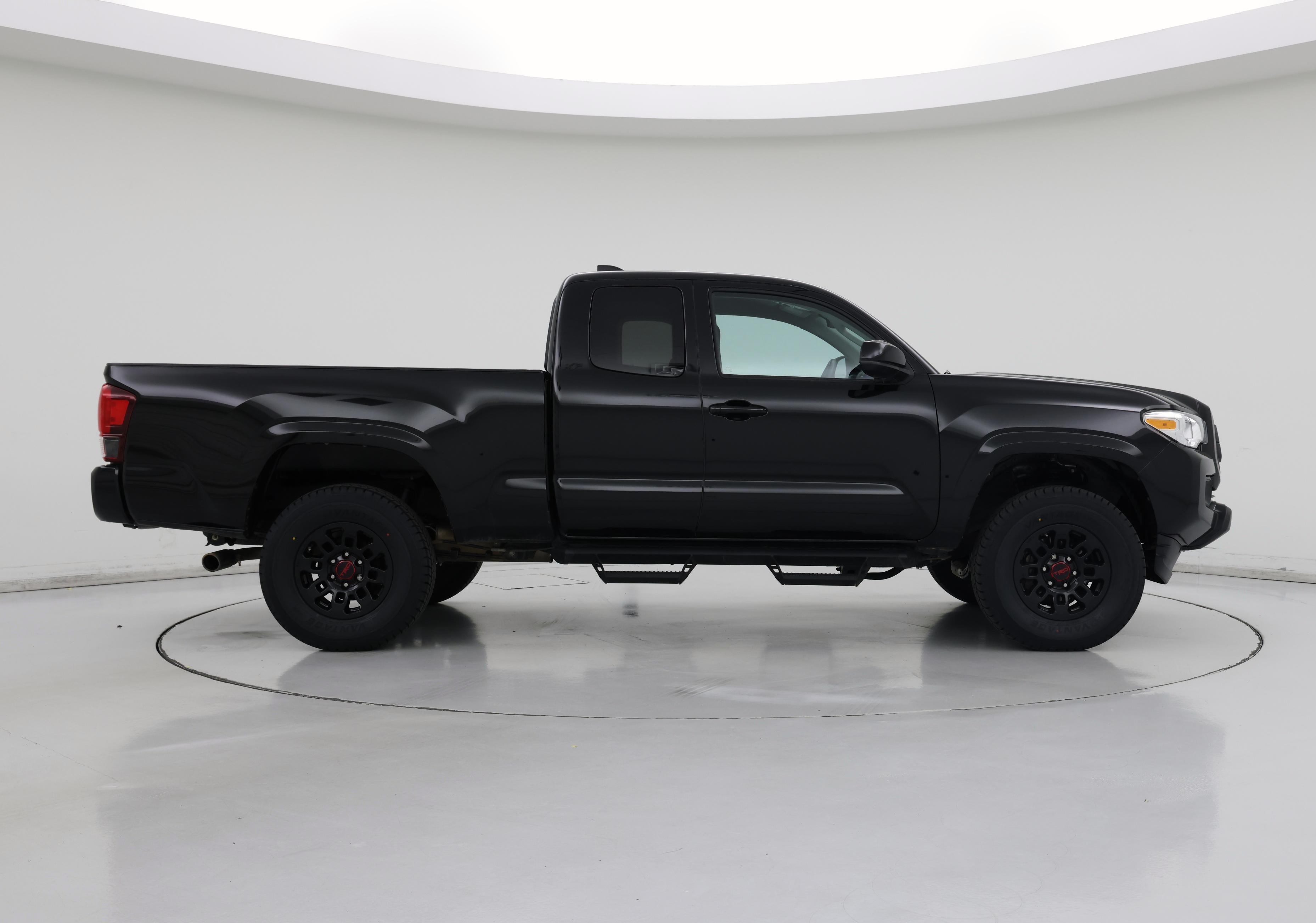 Thumbnail: 2022 Toyota Tacoma - 7