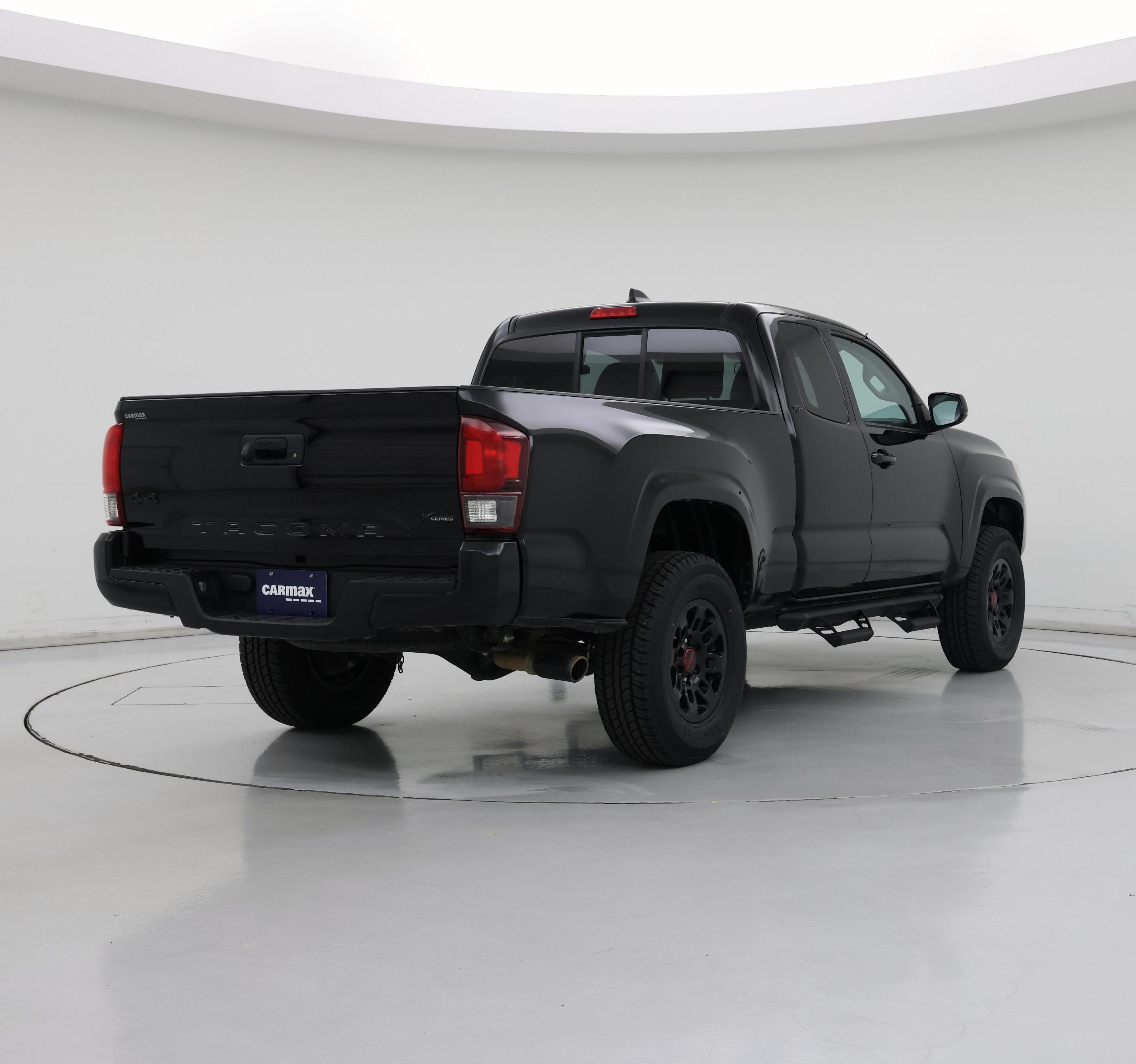 Thumbnail: 2022 Toyota Tacoma - 8