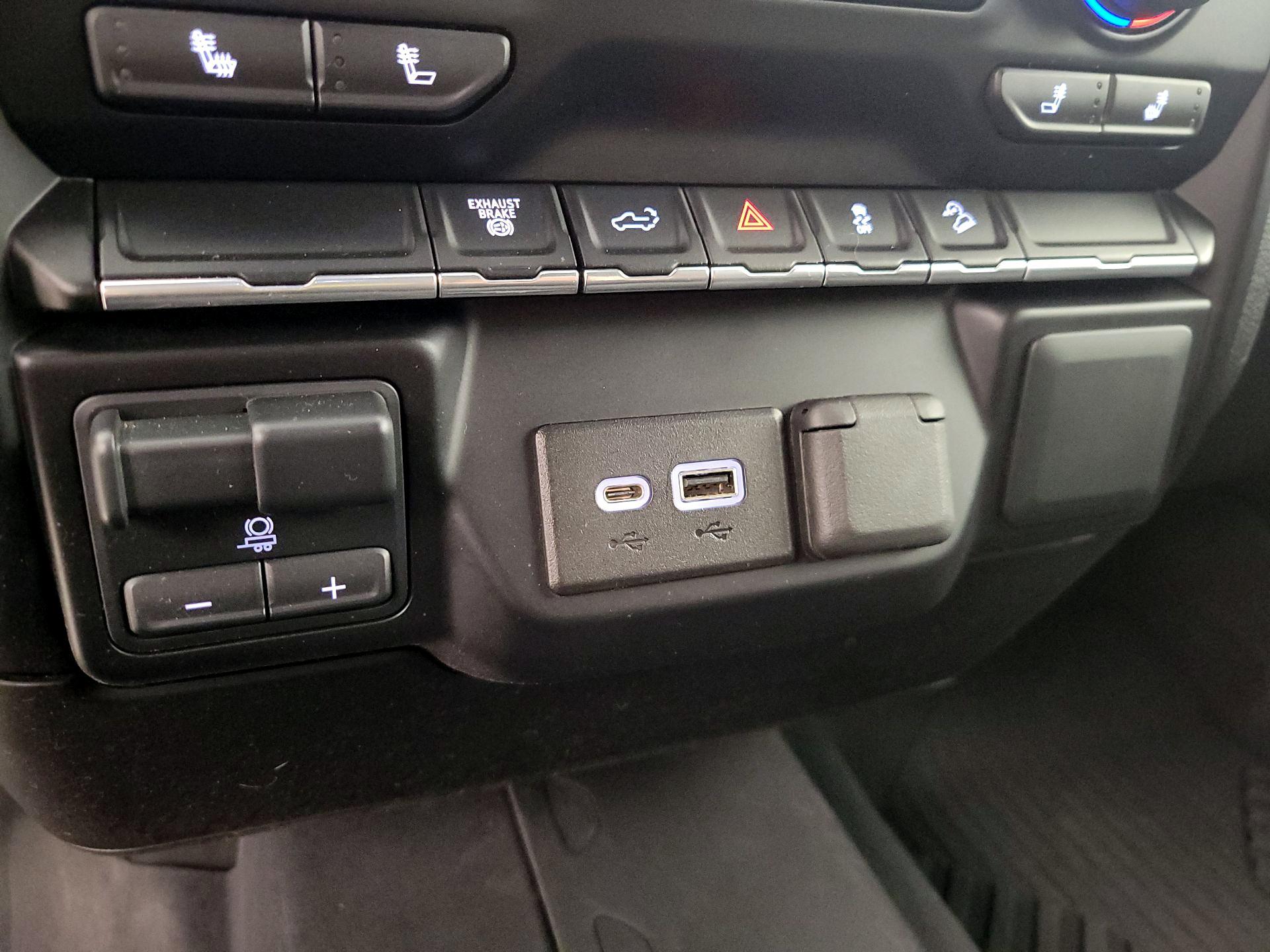 Thumbnail: 2023 Chevrolet Silverado 2500 - 18