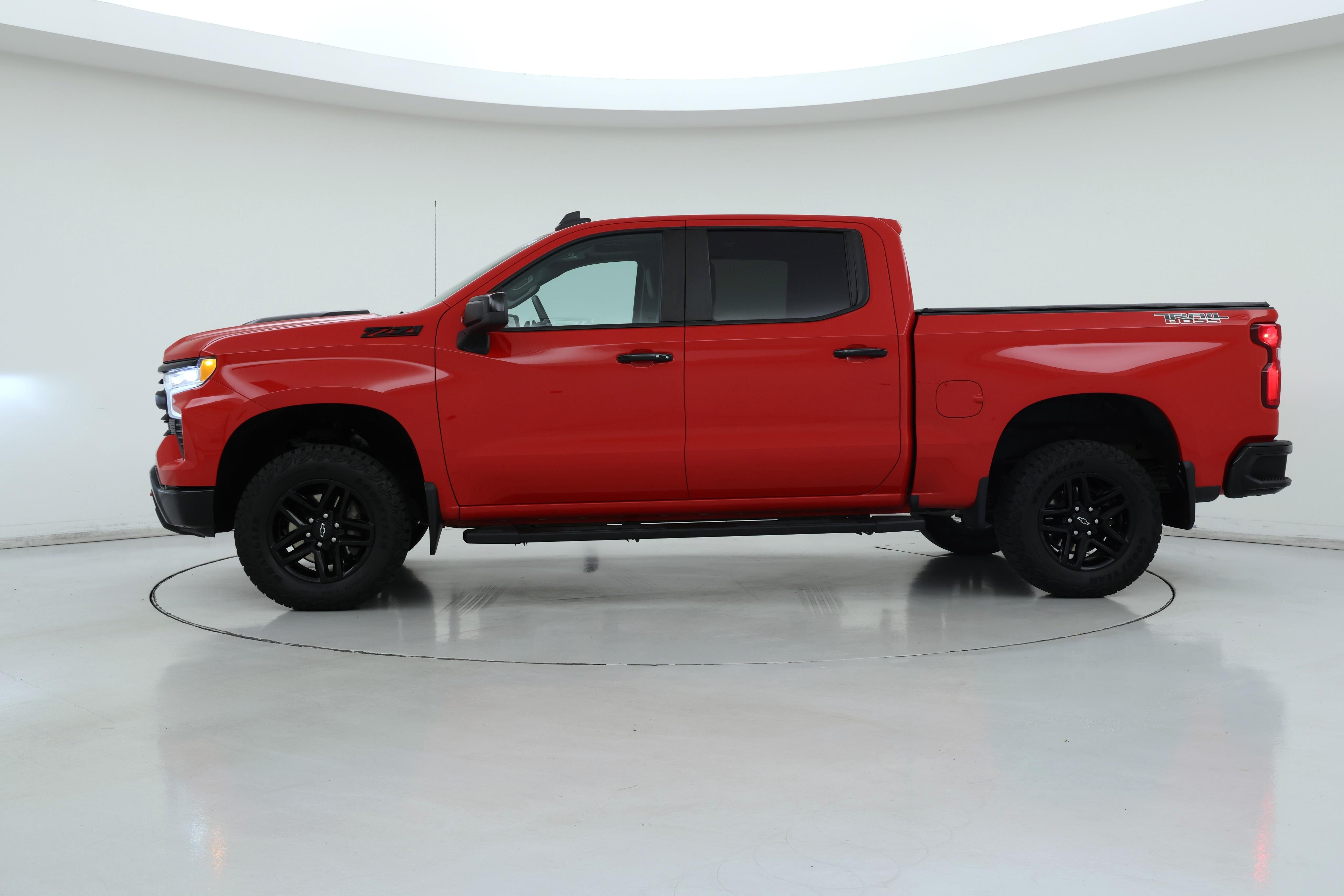 Thumbnail: 2023 Chevrolet Silverado 1500 - 3