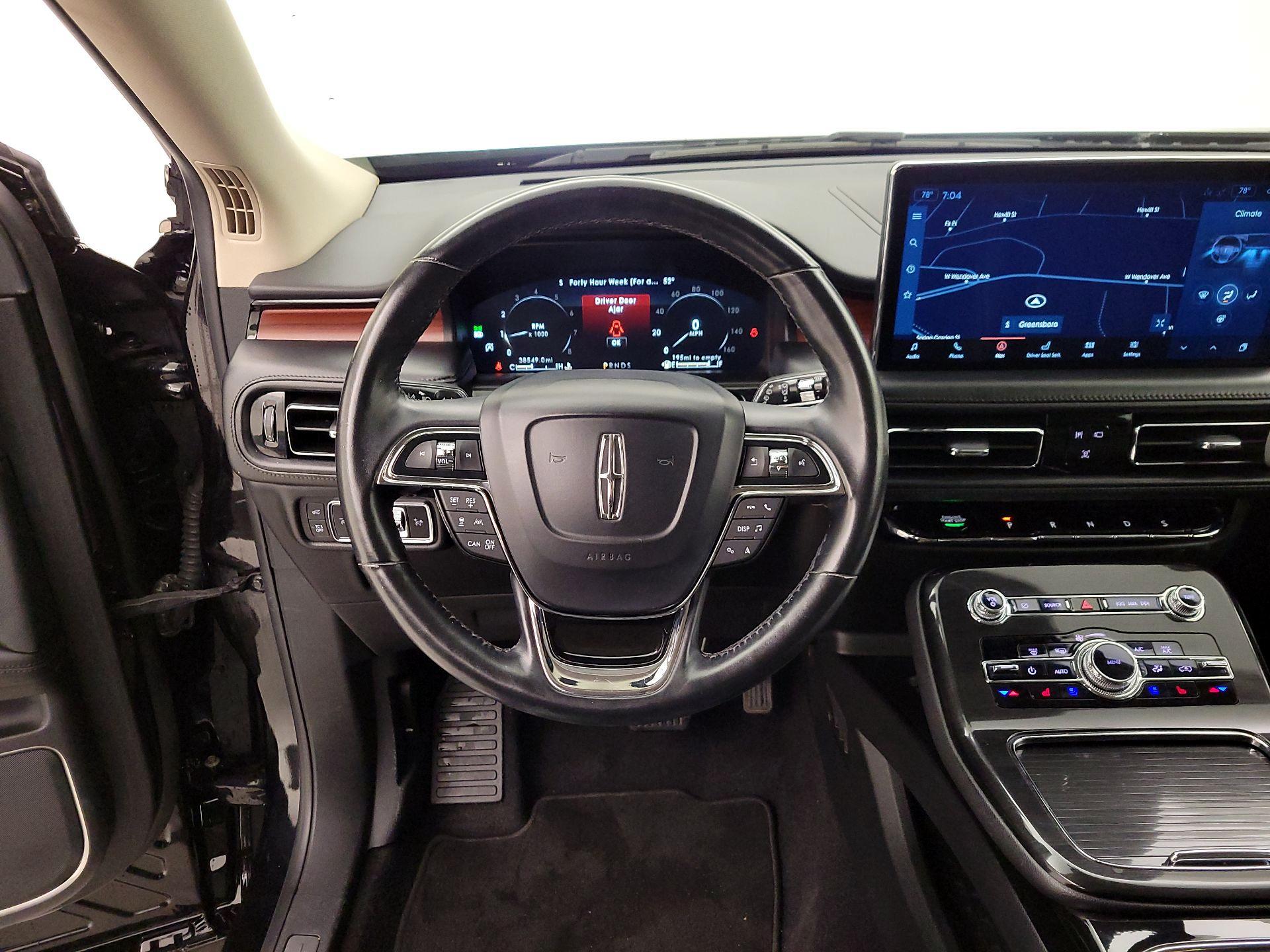 Thumbnail: 2022 Lincoln Nautilus - 10