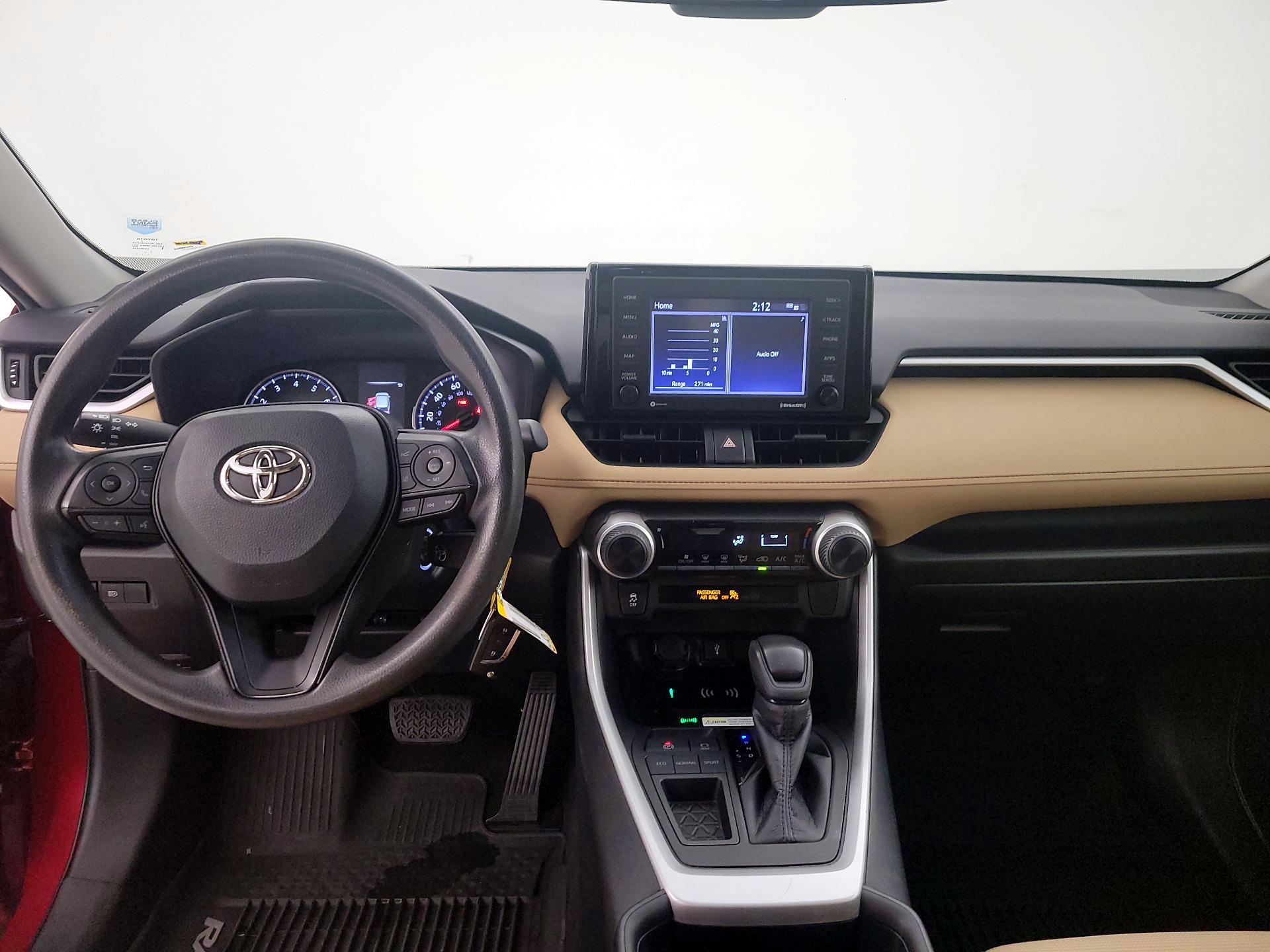 Thumbnail: 2021 Toyota RAV4 - 9