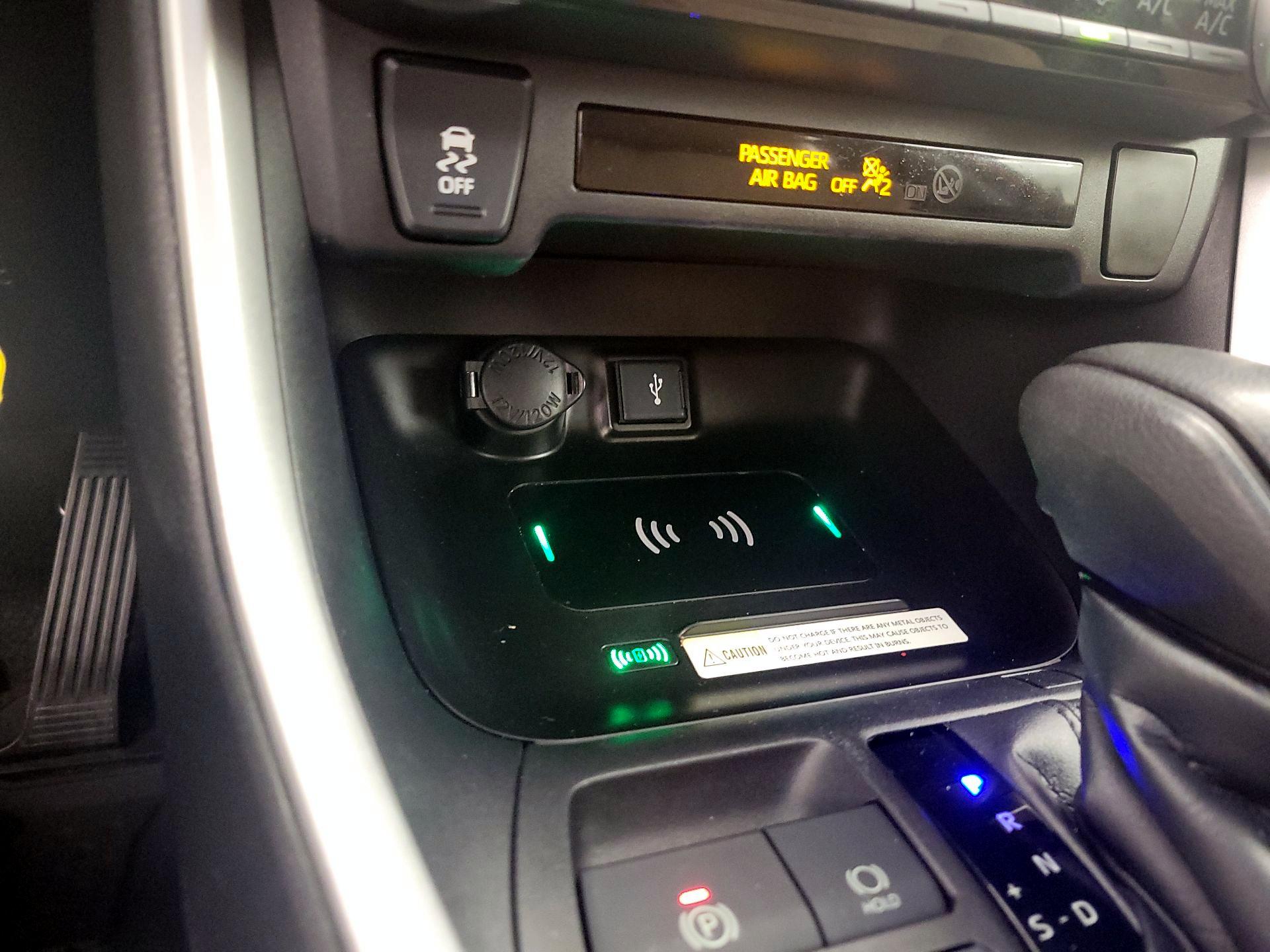 Thumbnail: 2021 Toyota RAV4 - 18
