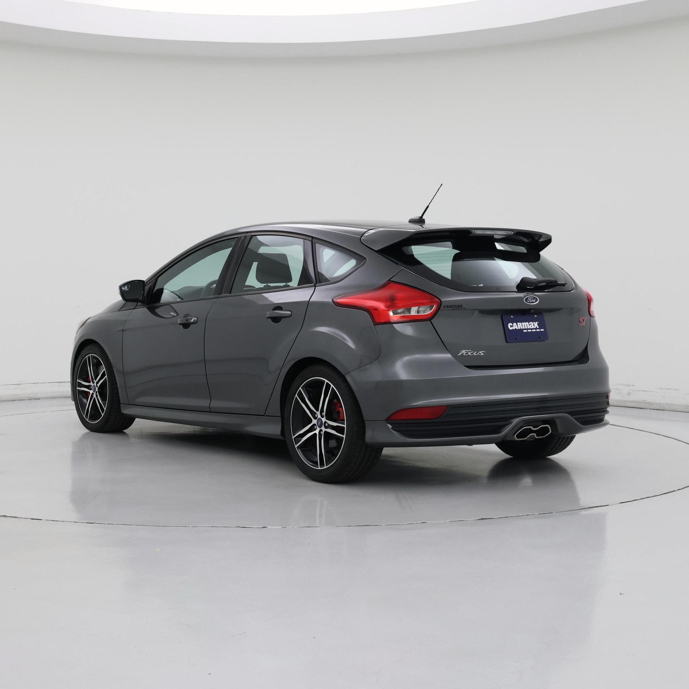 Thumbnail: 2018 Ford Focus - 2