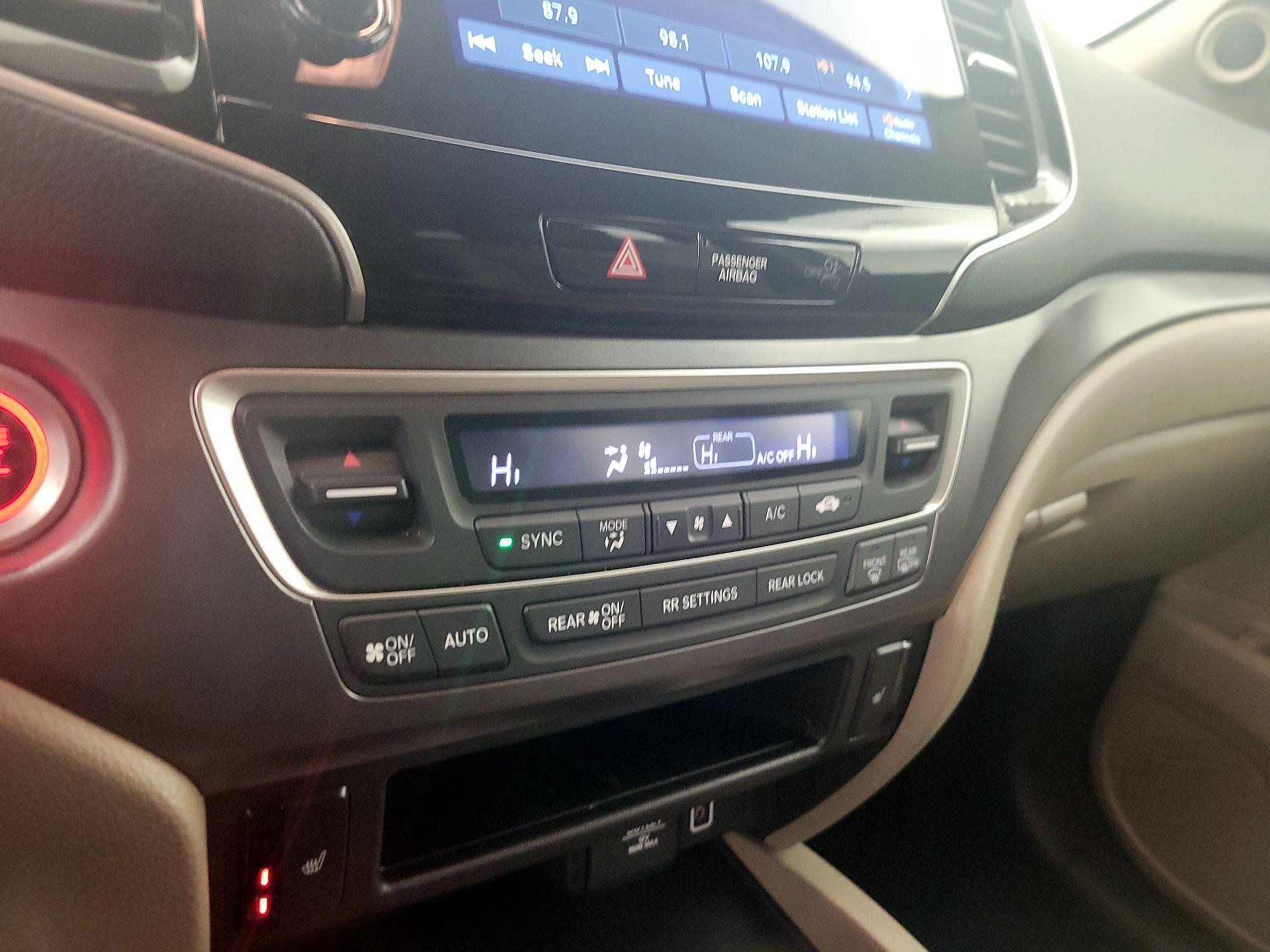 Thumbnail: 2020 Honda Pilot - 16