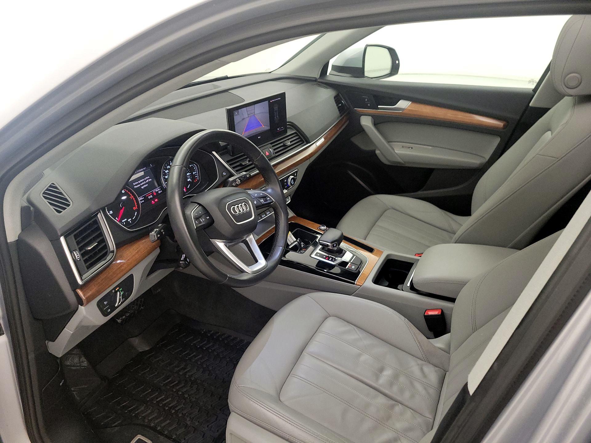 Thumbnail: 2022 Audi Q5 - 11
